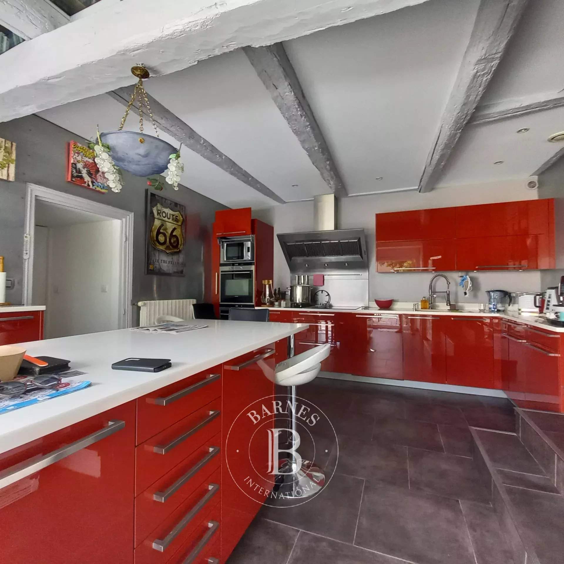 La Rochelle  - House 7 Bedrooms - picture 13