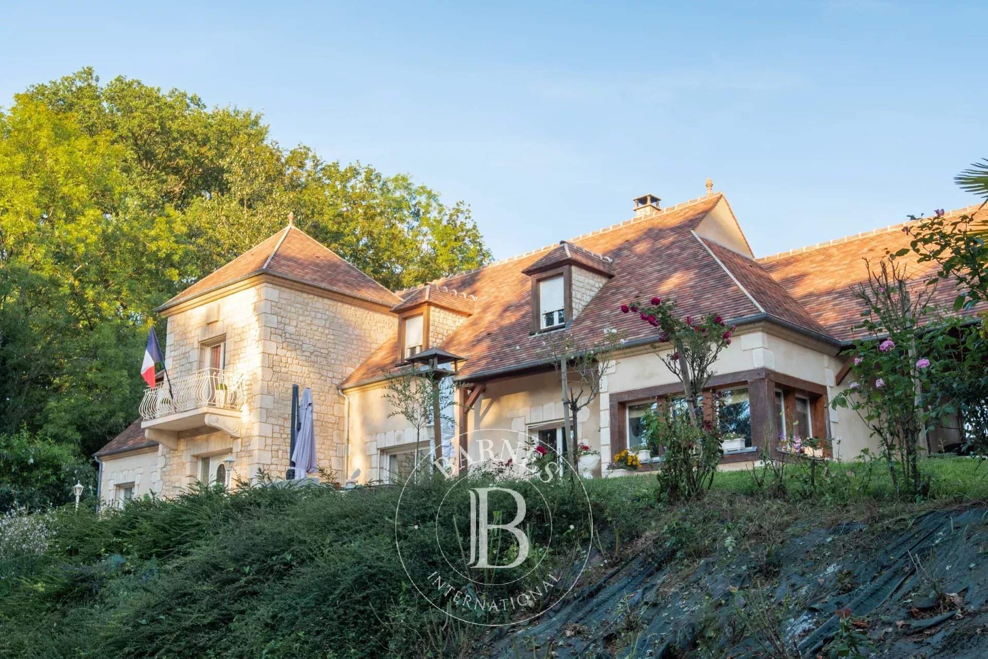 Beauvais  - Maison 10 Pi&egrave;ces 5 Chambres - picture 9