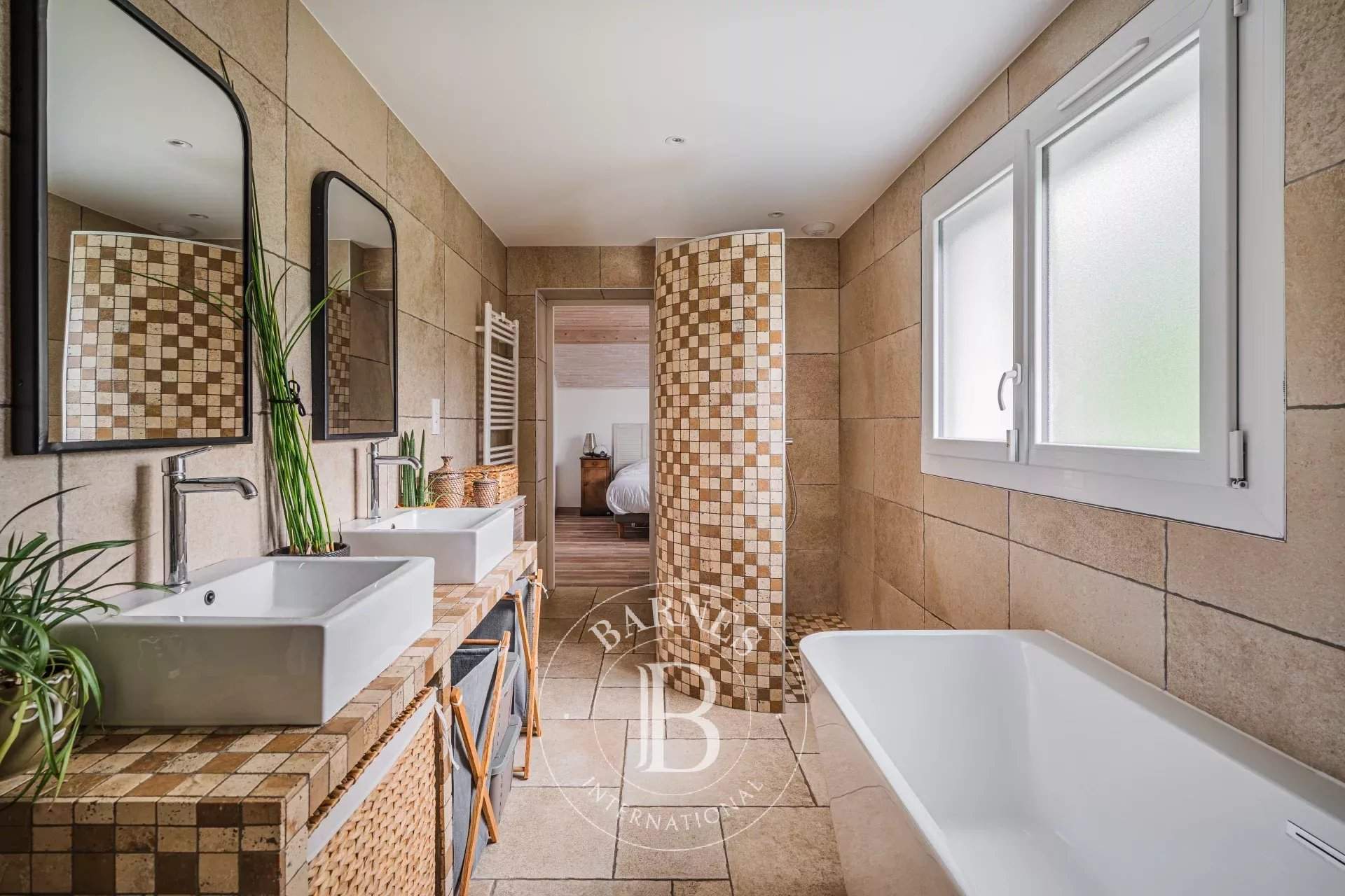 Coublevie  - Maison 9 Pi&egrave;ces 4 Chambres - picture 7