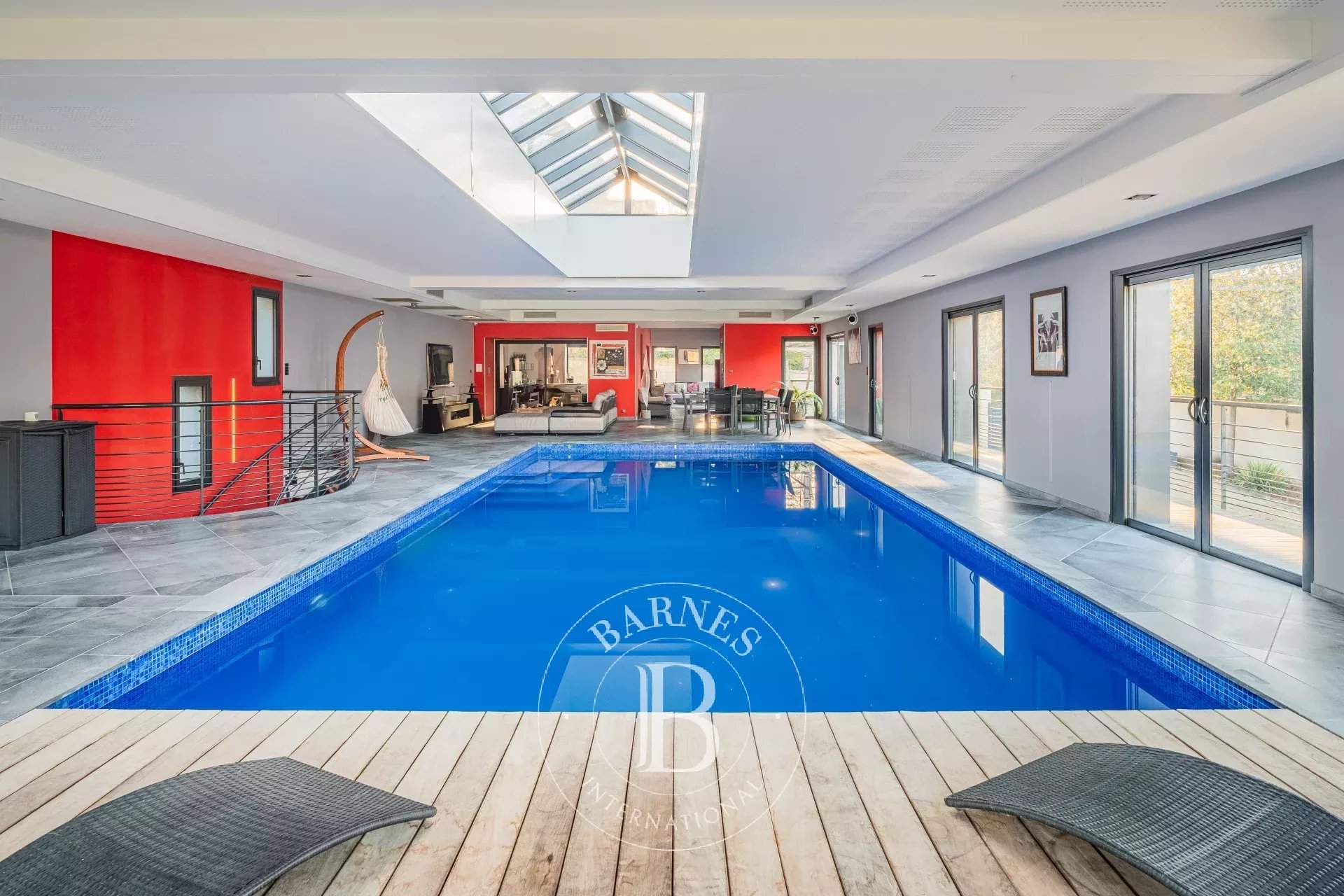 Corbelin  - Maison 12 Pi&egrave;ces 5 Chambres - picture 1