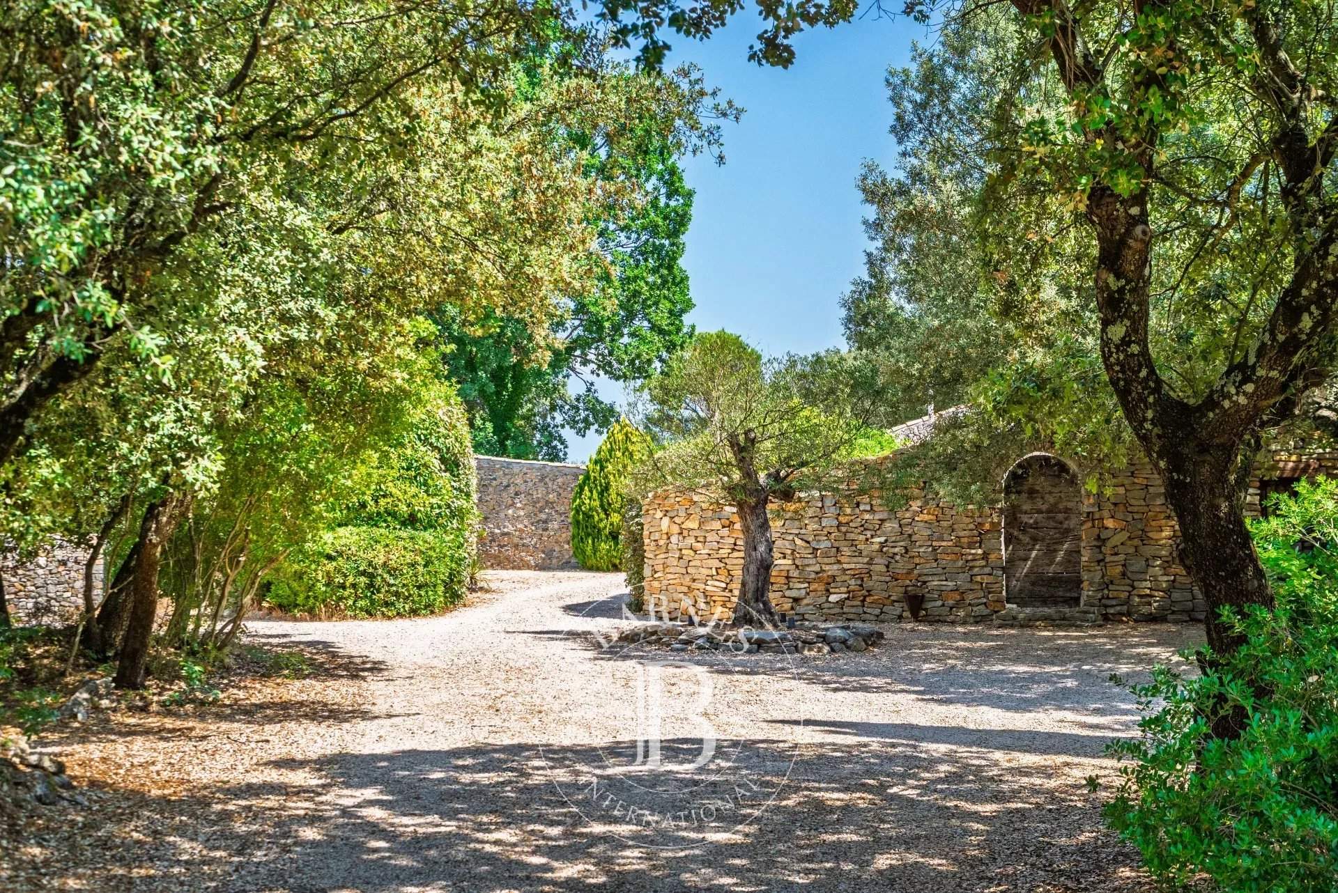 Saint-Maximin-la-Sainte-Baume  - Propriété 19 Pi&egrave;ces 12 Chambres - picture 1