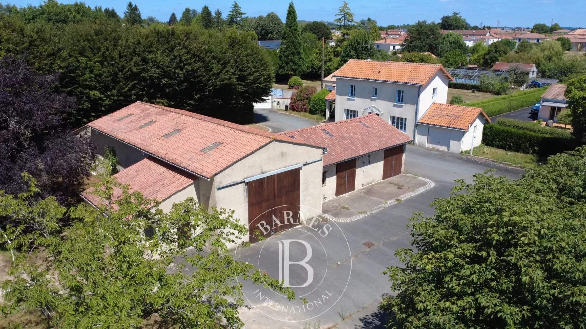 Pouzauges  - Manoir 10 Pi&egrave;ces 5 Chambres - picture 6