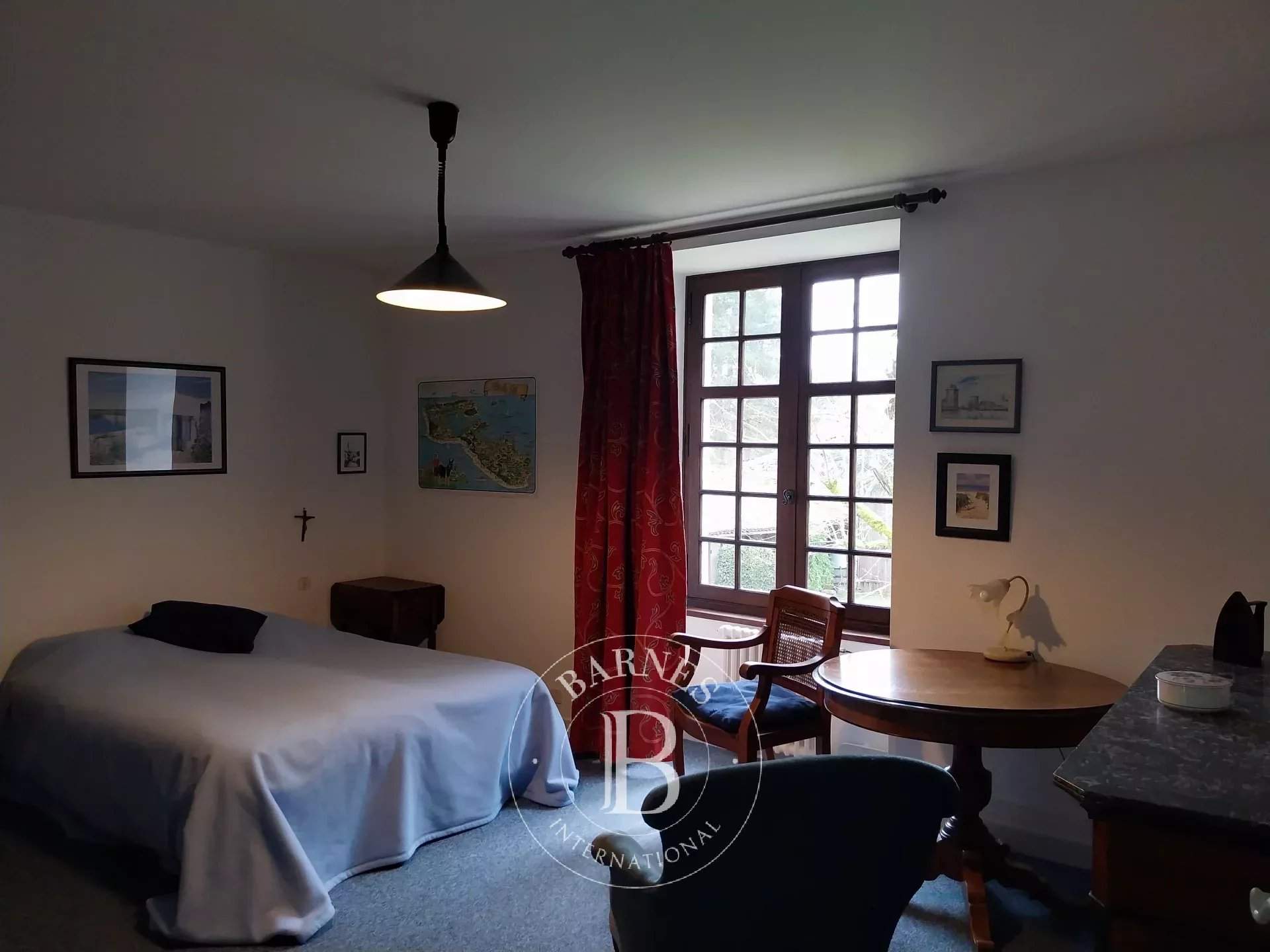 Poitiers  - Maison 8 Pi&egrave;ces 5 Chambres - picture 9