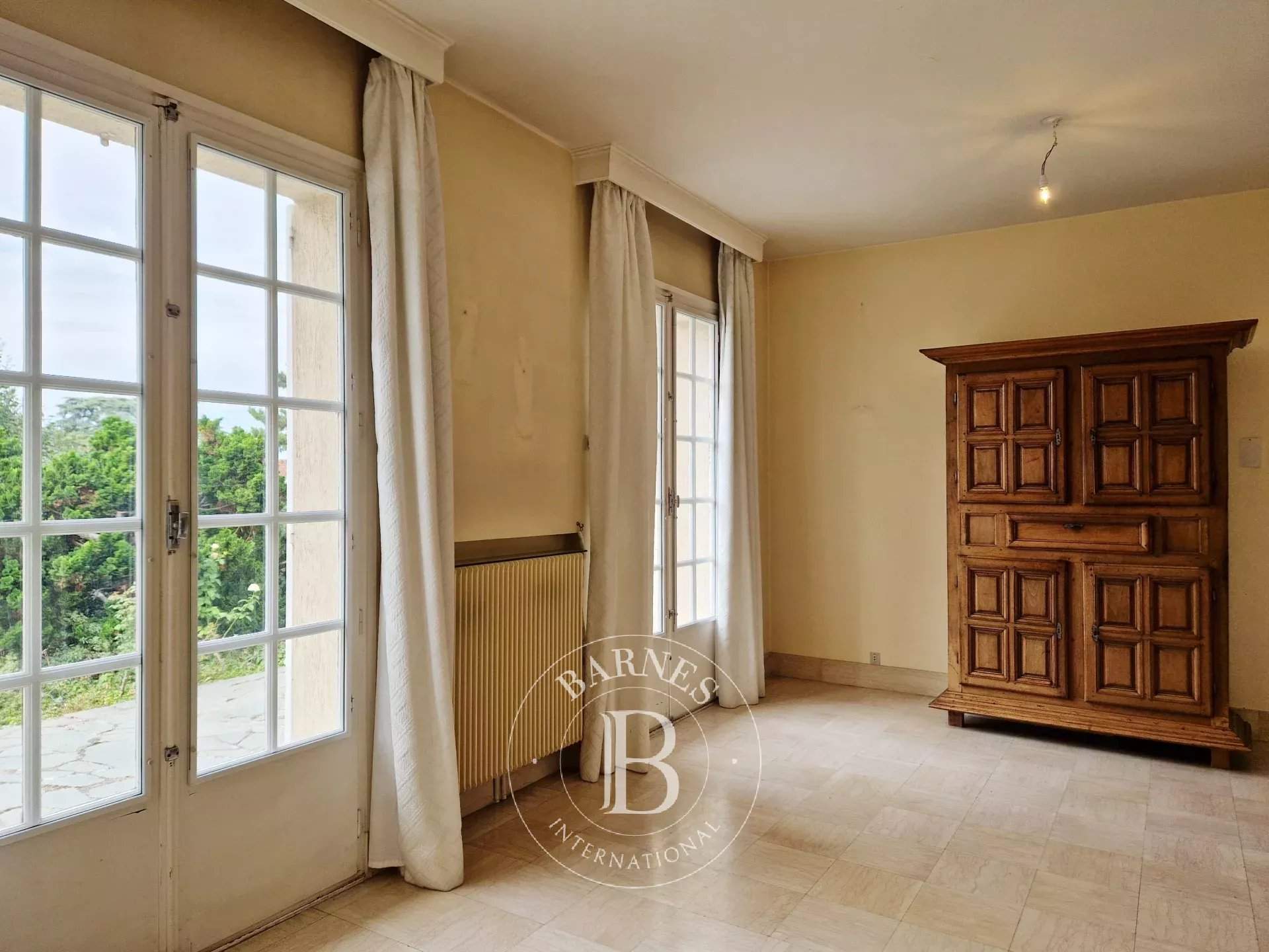 Montmorency  - Maison 9 Pi&egrave;ces 2 Chambres - picture 8