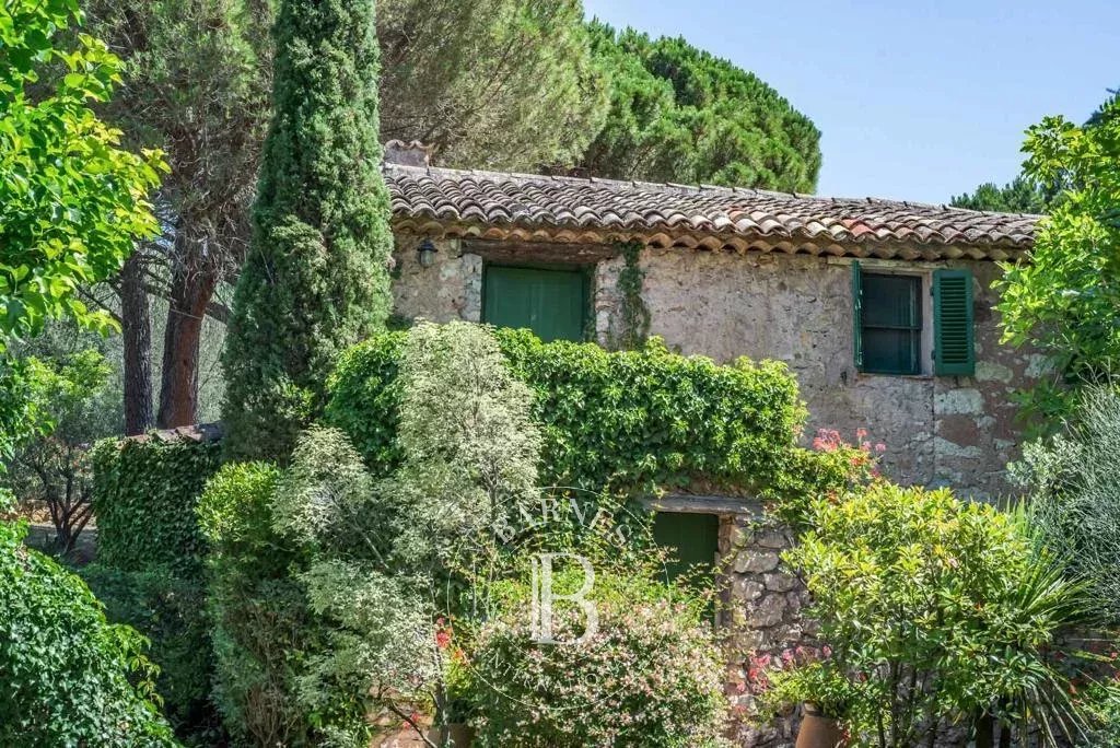 Bagnols-en-Forêt  - Mas 16 Pi&egrave;ces 10 Chambres - picture 10