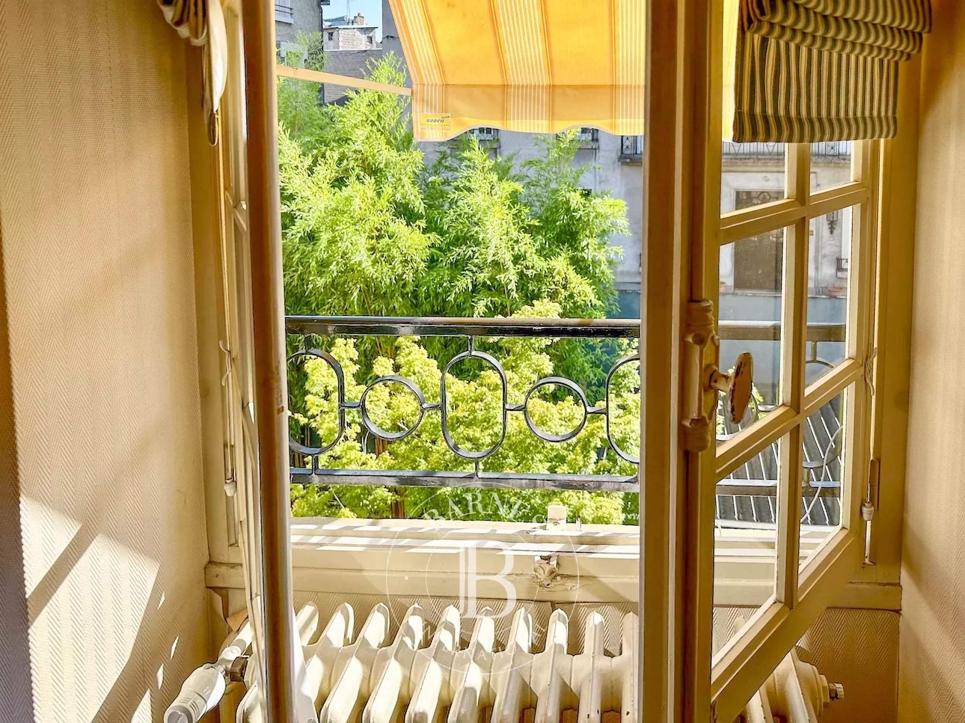 Brive-la-Gaillarde  - Maison de ville 7 Pi&egrave;ces 5 Chambres - picture 18