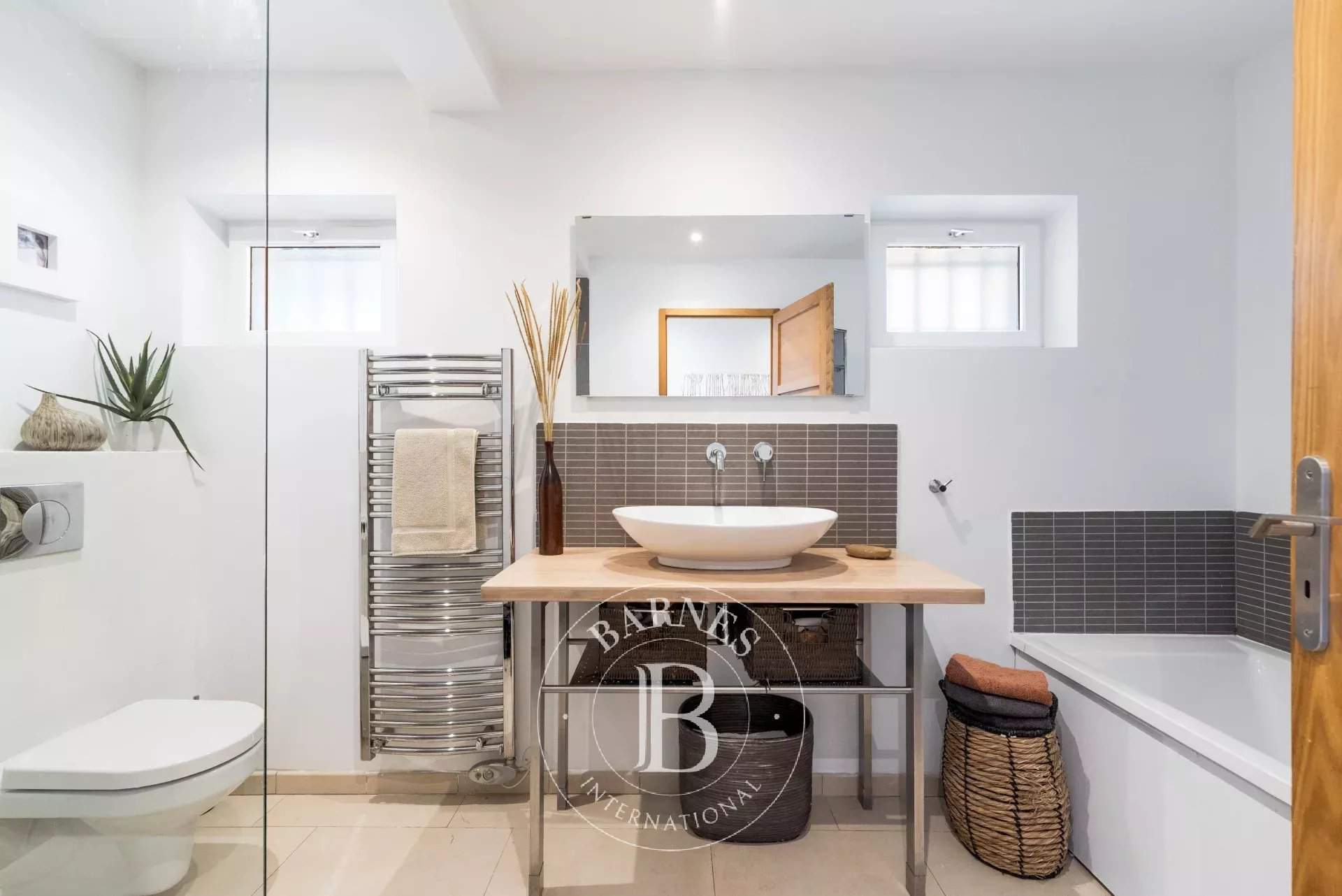 Bagnols-en-Forêt  - Maison 7 Pi&egrave;ces 3 Chambres - picture 18