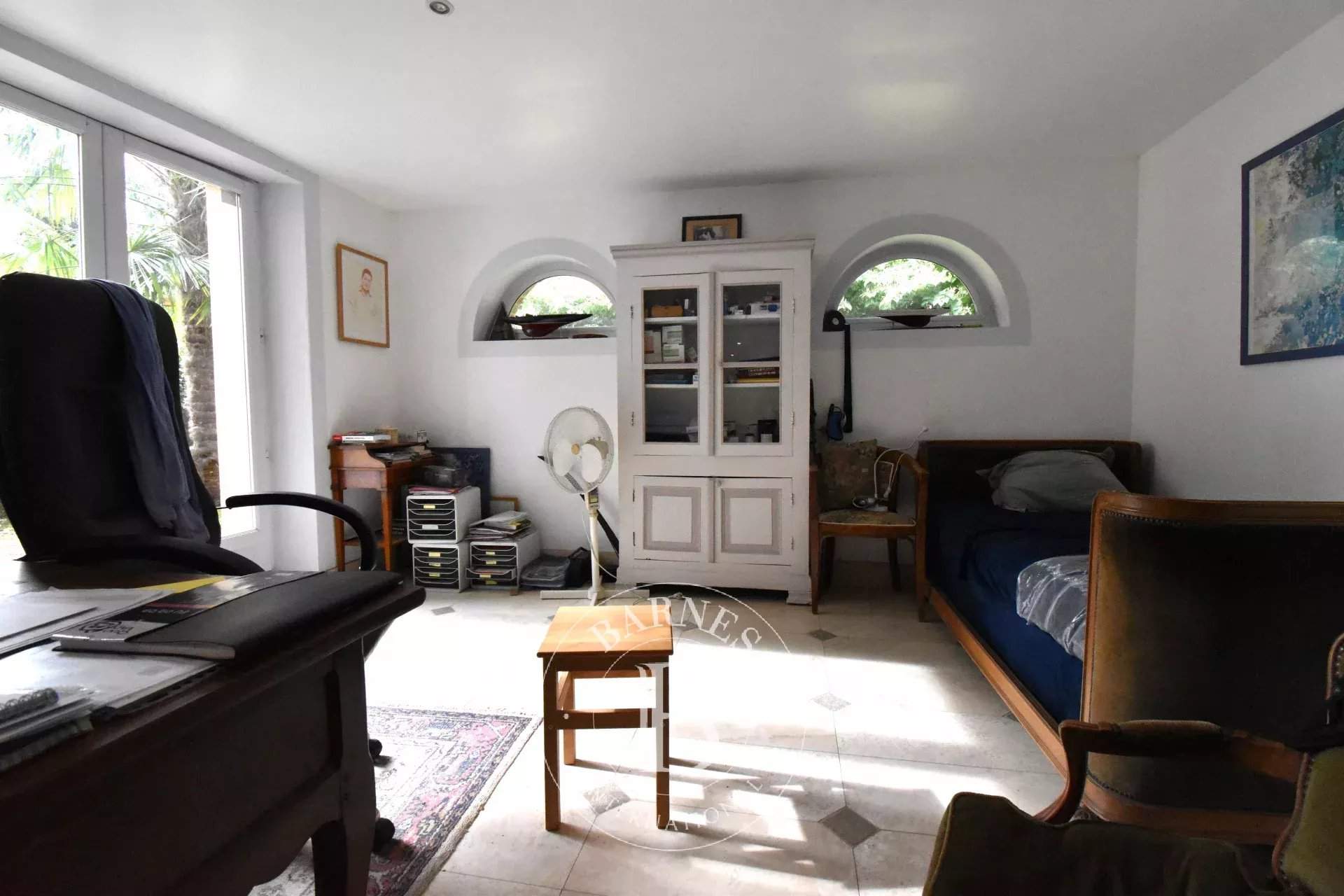 Saint-Rémy-lès-Chevreuse  - Maison 15 Pi&egrave;ces 11 Chambres - picture 14