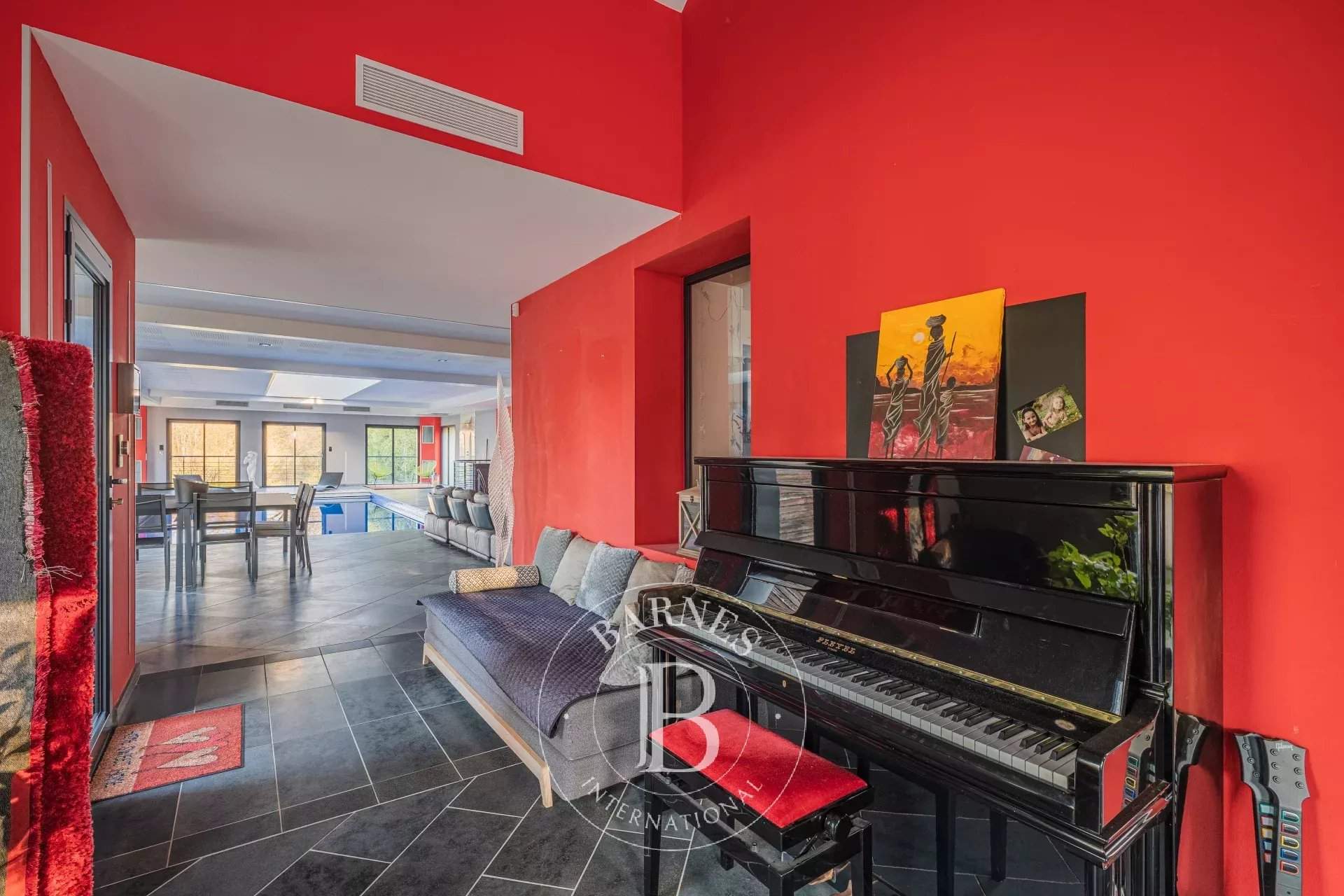 Corbelin  - Maison 12 Pi&egrave;ces 5 Chambres - picture 2