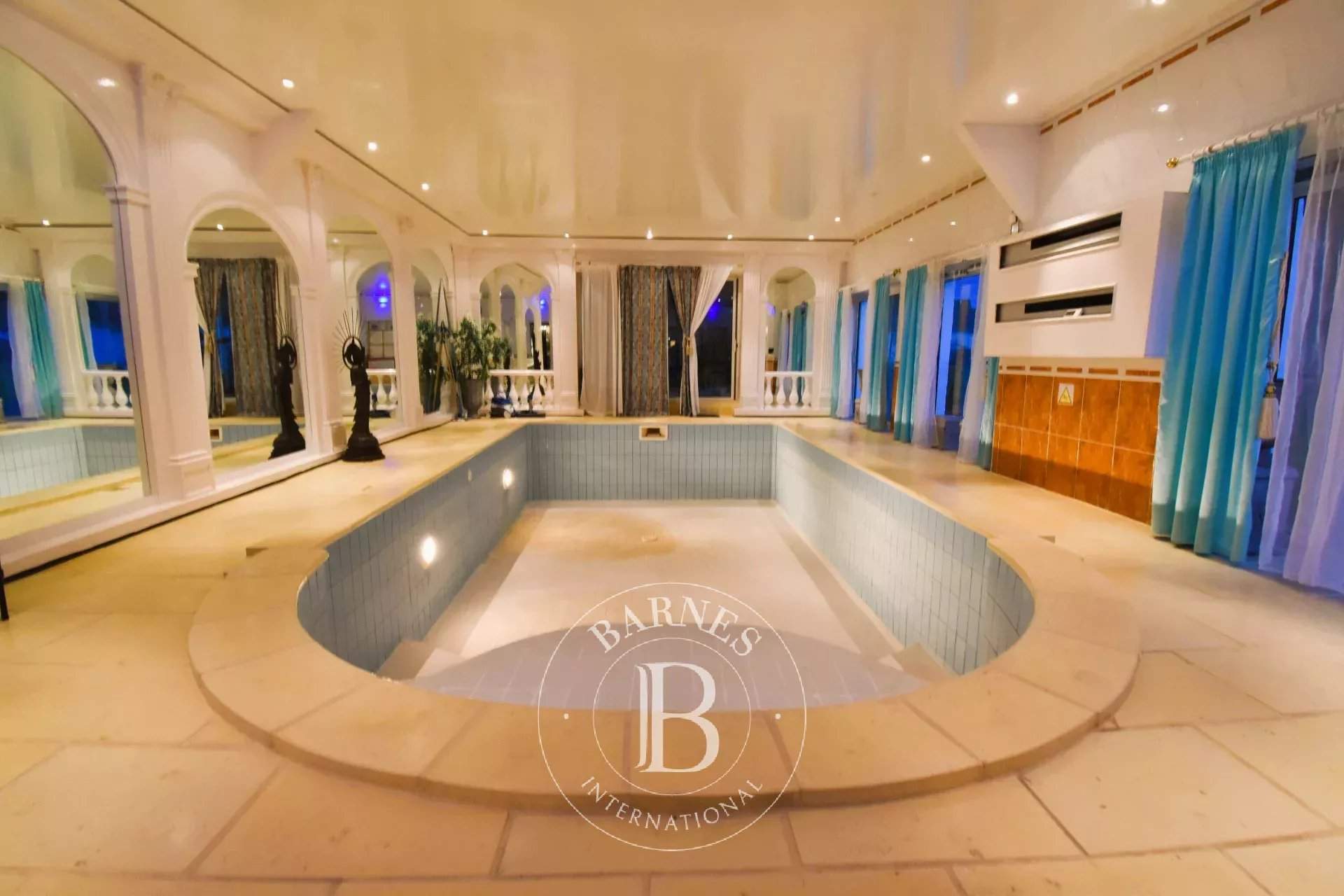 Tremblay-les-Villages  - Maison 21 Pi&egrave;ces 8 Chambres - picture 9