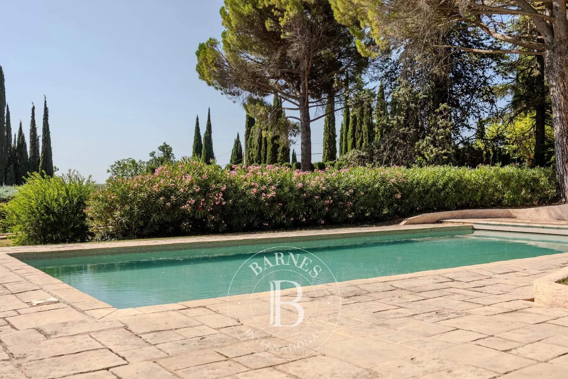 Moissac-Bellevue  - Property 4 Bedrooms - picture 8