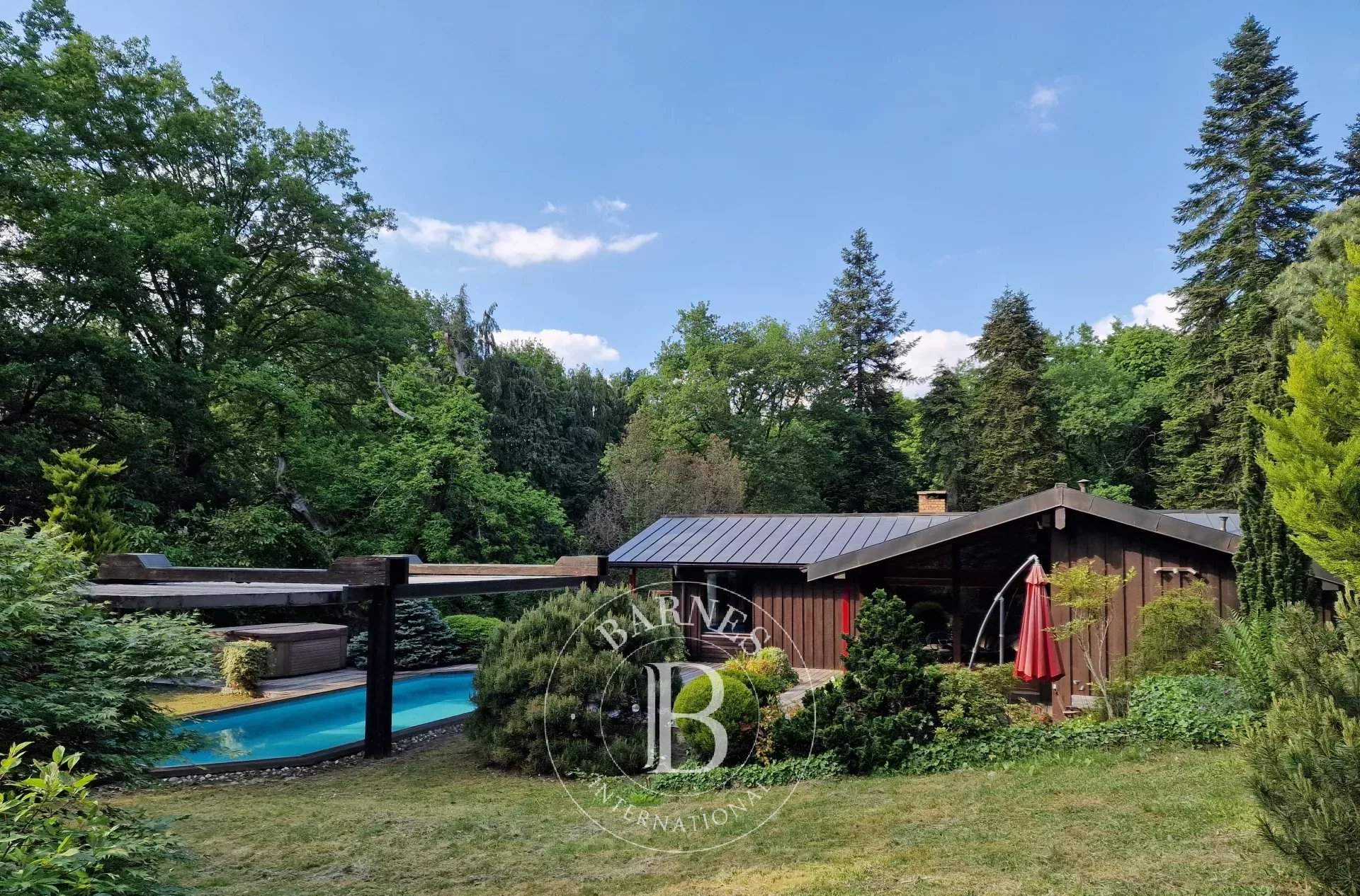 Senlisse  - Maison 10 Pi&egrave;ces 4 Chambres - picture 1