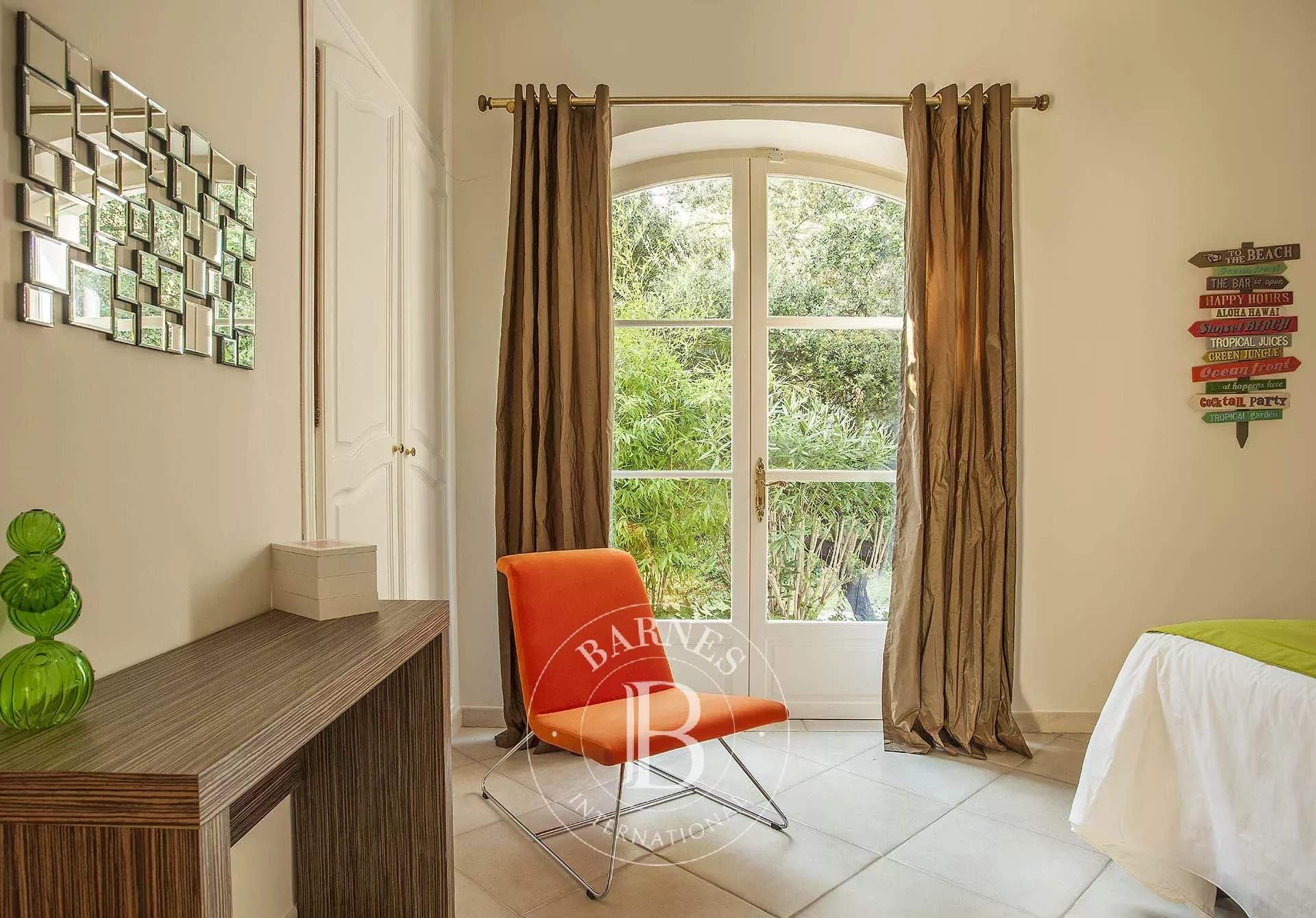 Flayosc  - Bastide 10 Pi&egrave;ces 5 Chambres - picture 20