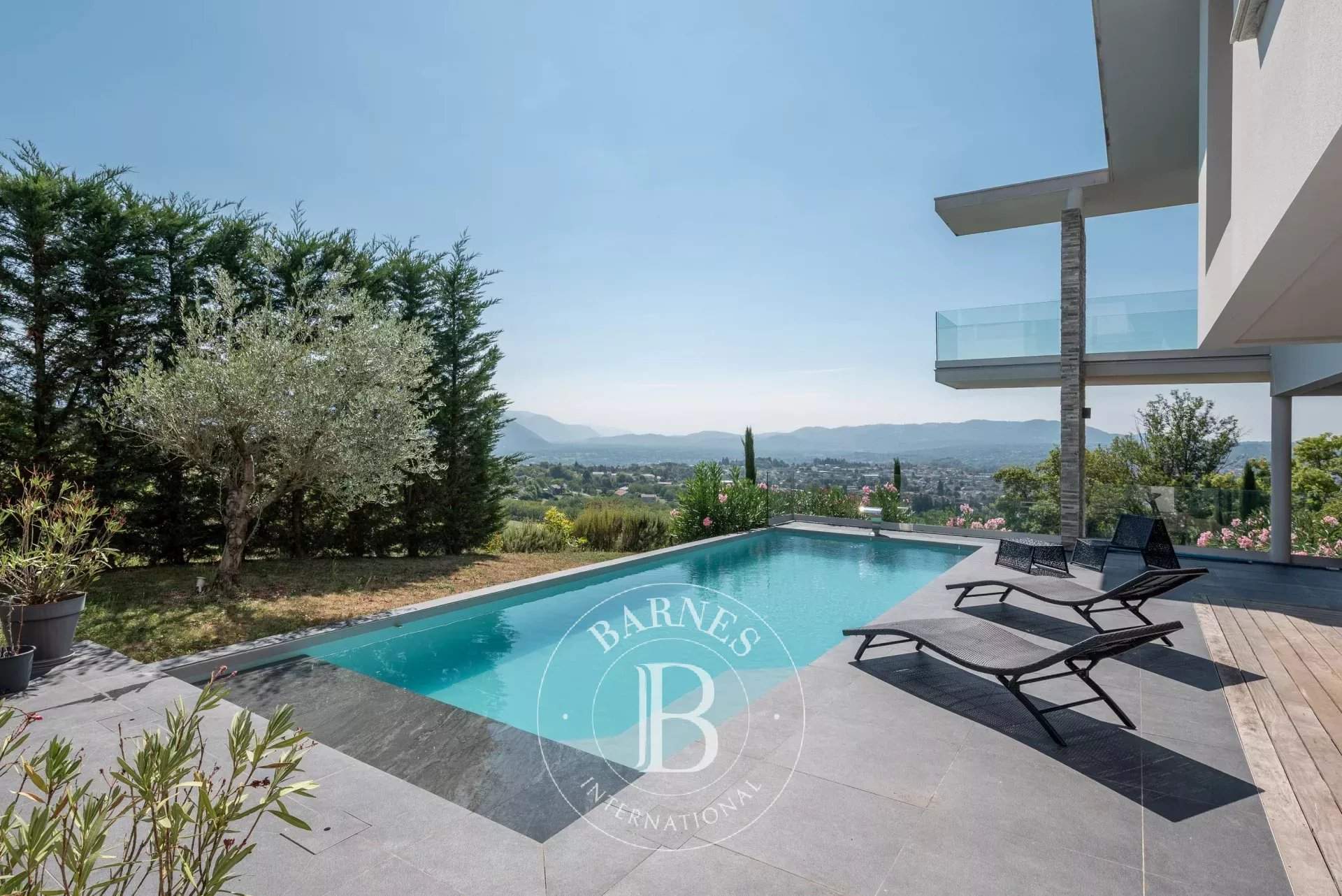 Coublevie  - Maison 7 Pièces 5 Chambres - picture 2