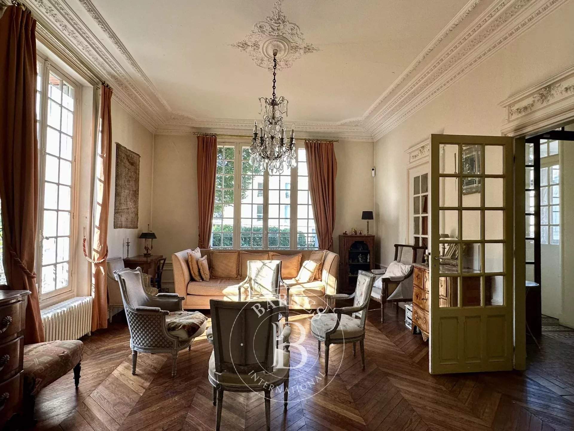 Arpajon  - Maison 9 Pi&egrave;ces 6 Chambres - picture 5