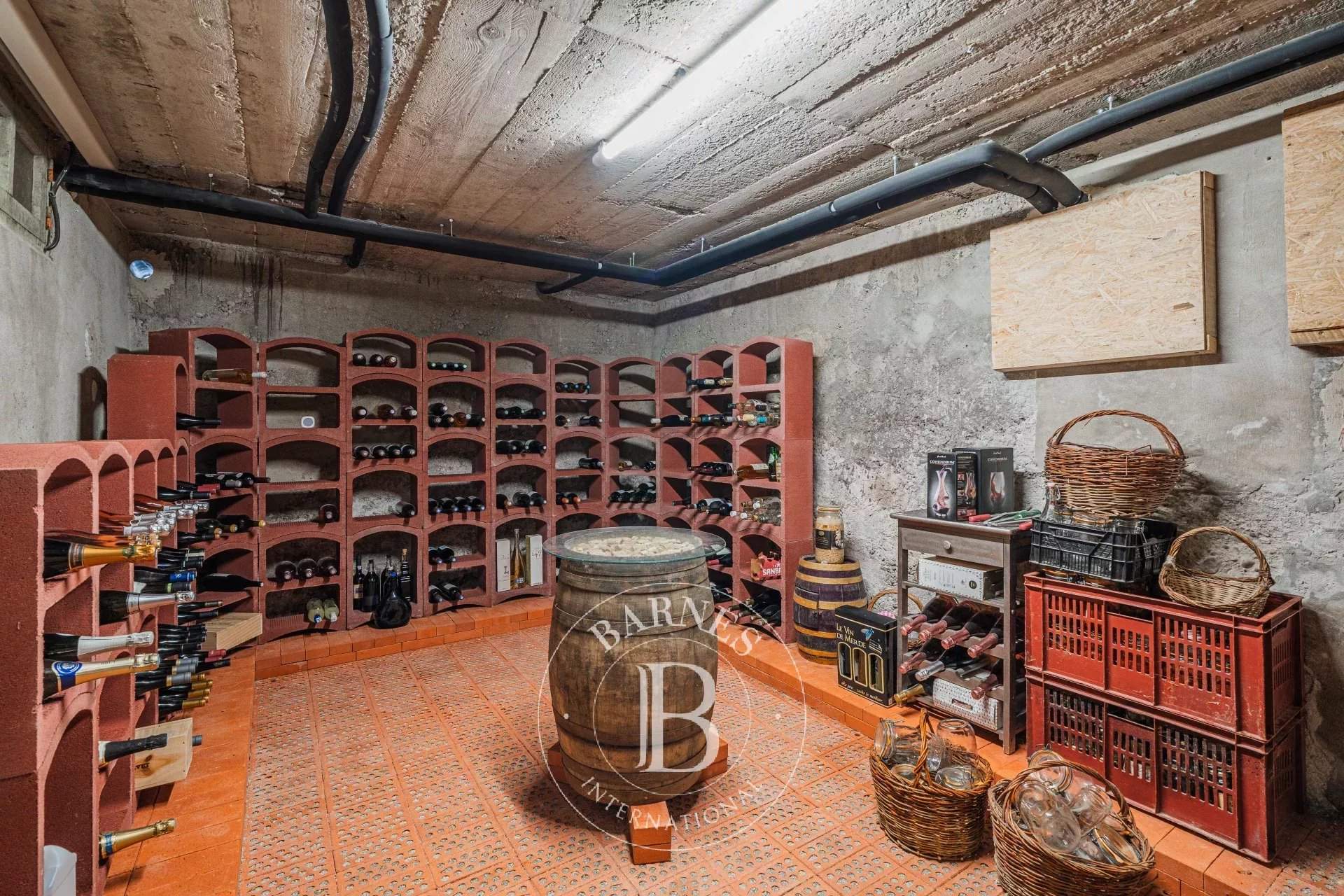 Coublevie  - Maison 9 Pi&egrave;ces 4 Chambres - picture 13