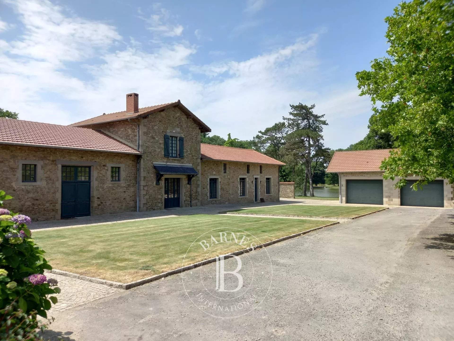 Nantes  - Château 18 Pièces 7 Chambres - picture 12