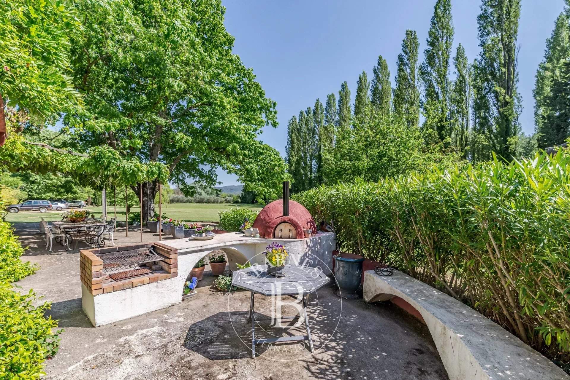 Salernes  - Maison d'hôtes 10 Pi&egrave;ces 6 Chambres - picture 12