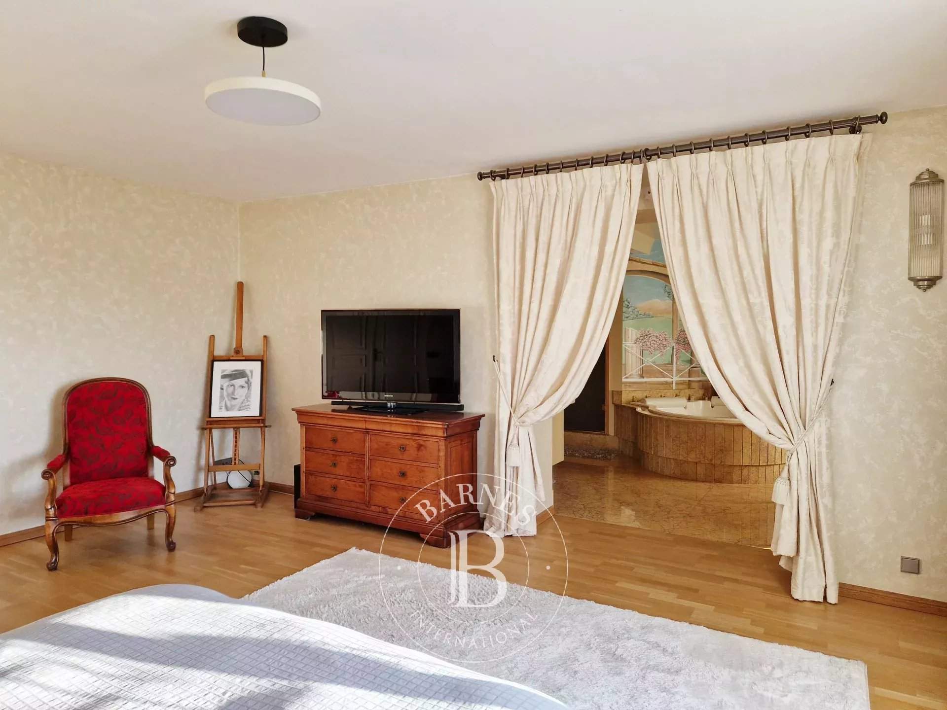 Magny-en-Vexin  - Maison 15 Pi&egrave;ces 6 Chambres - picture 9