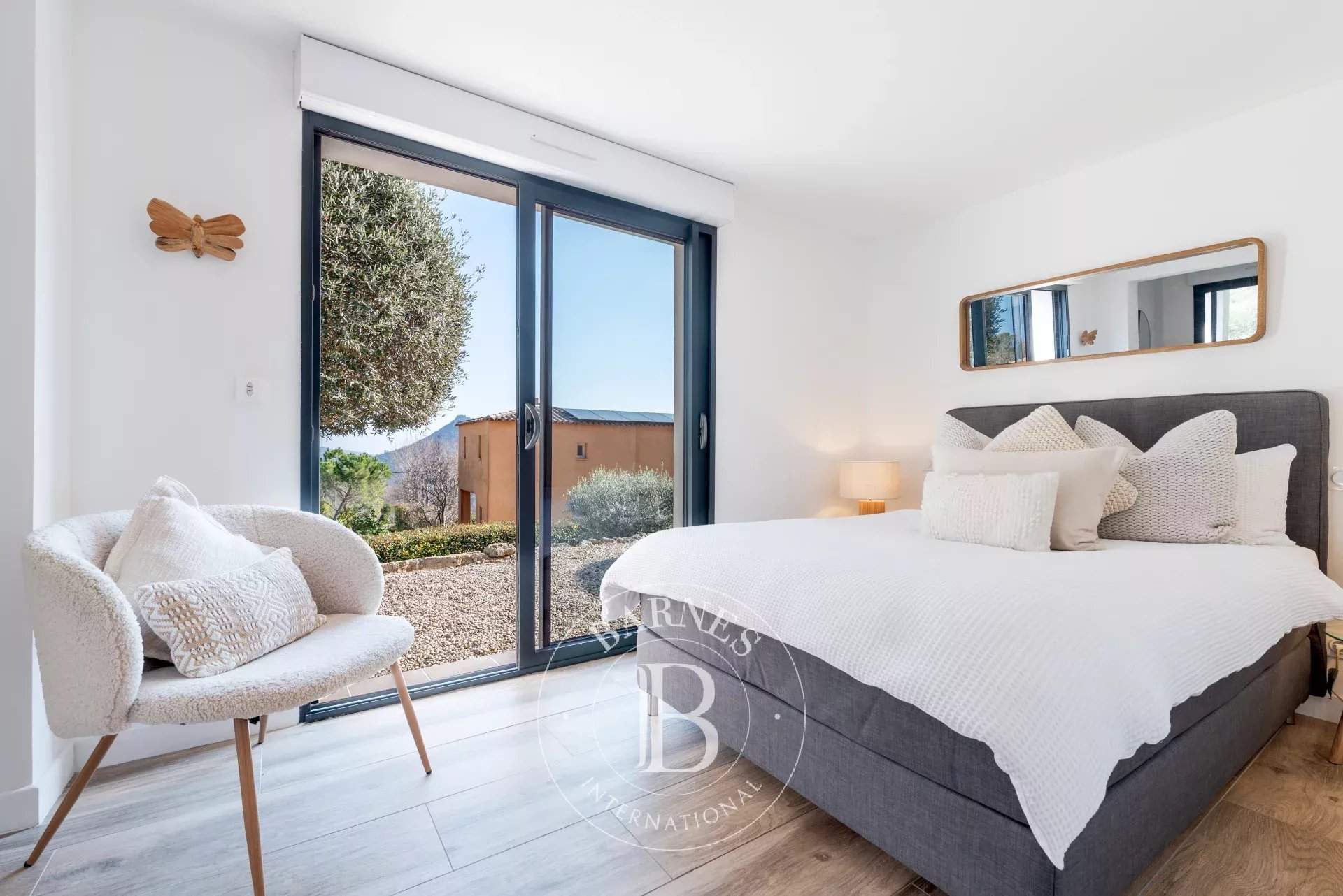 Bagnols-en-Forêt  - Maison 7 Pi&egrave;ces 3 Chambres - picture 19