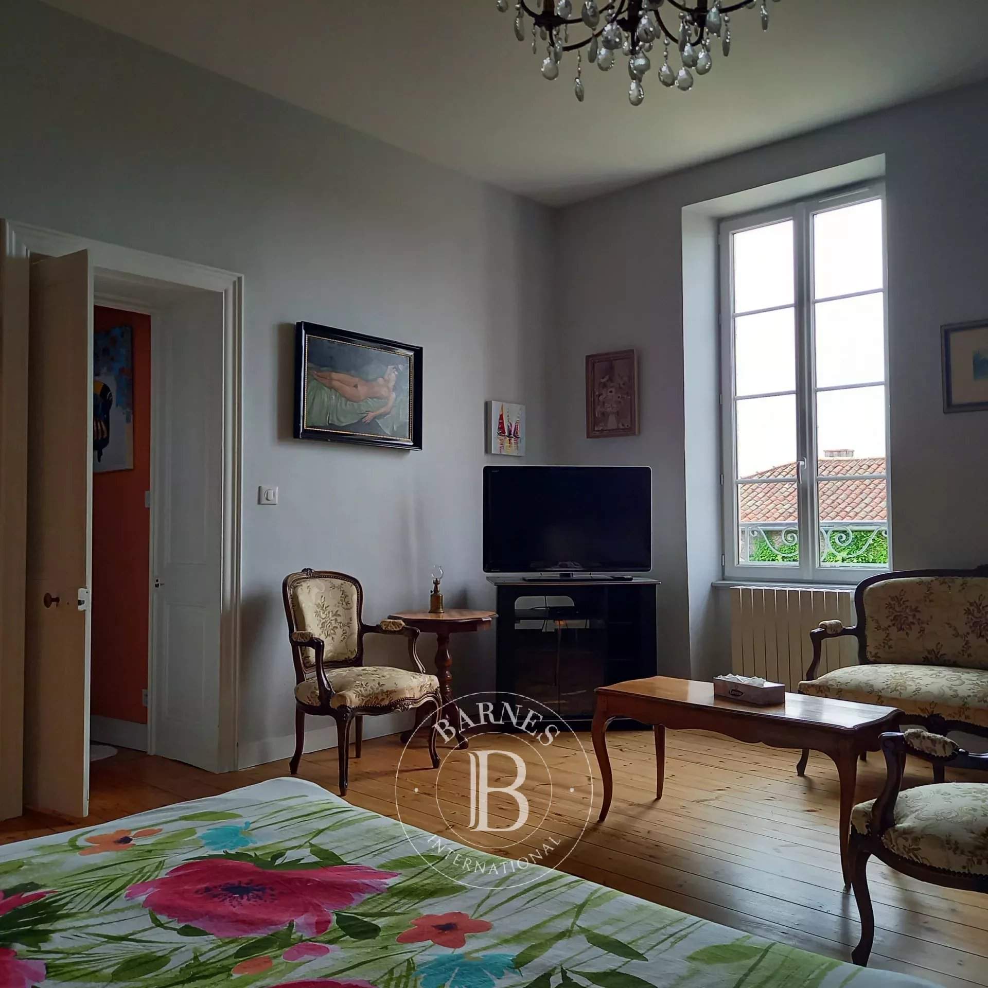 La Rochelle  - House 7 Bedrooms - picture 17