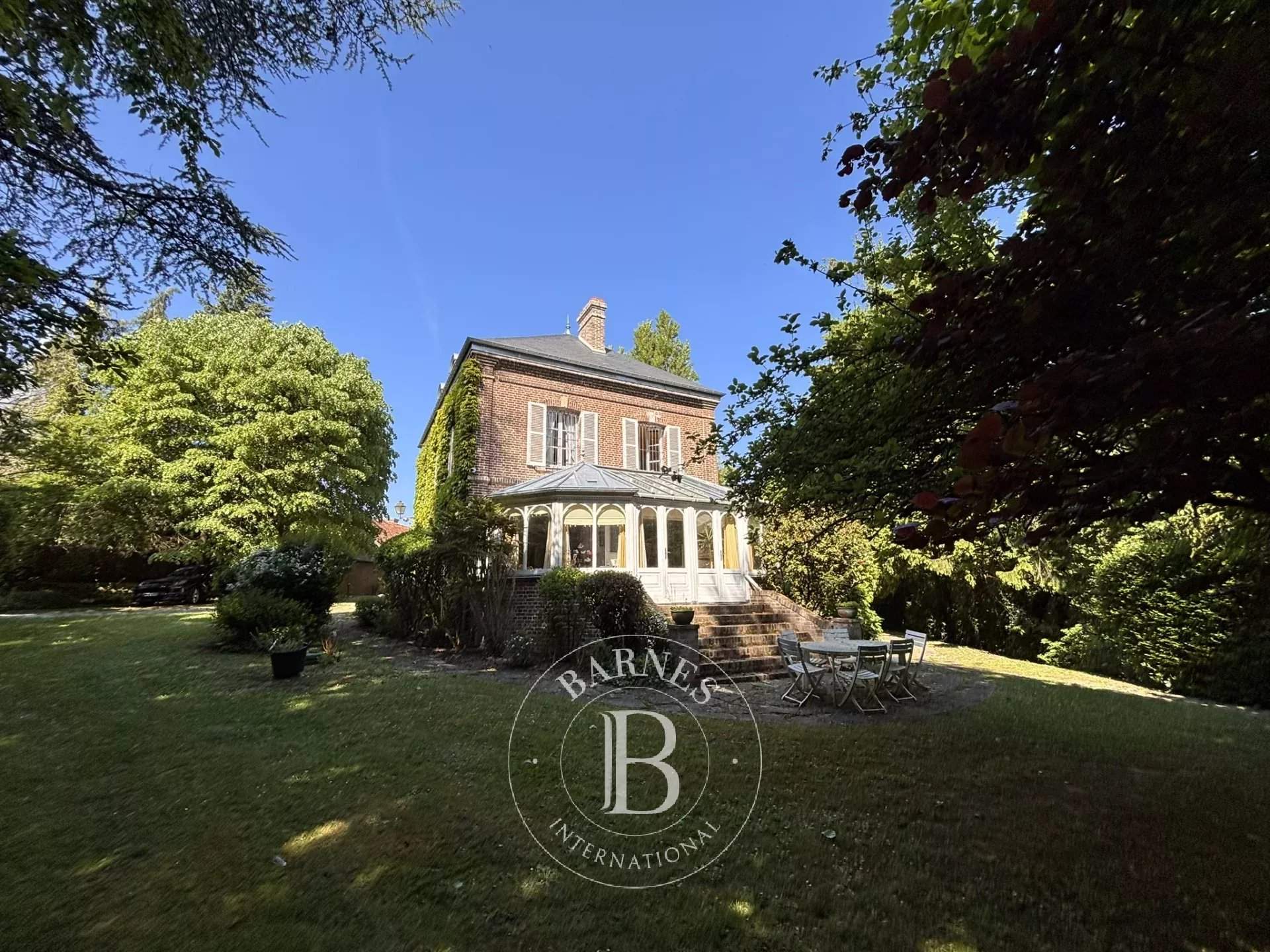 Saint-Julien-le-Faucon  - Maison 7 Pi&egrave;ces 4 Chambres - picture 5