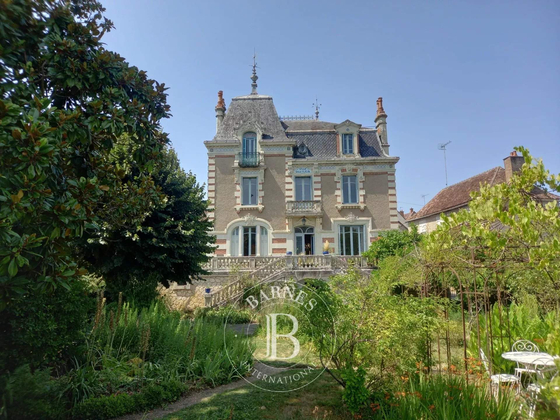 La Roche-Posay  - Hôtel particulier 12 Pi&egrave;ces 7 Chambres - picture 2