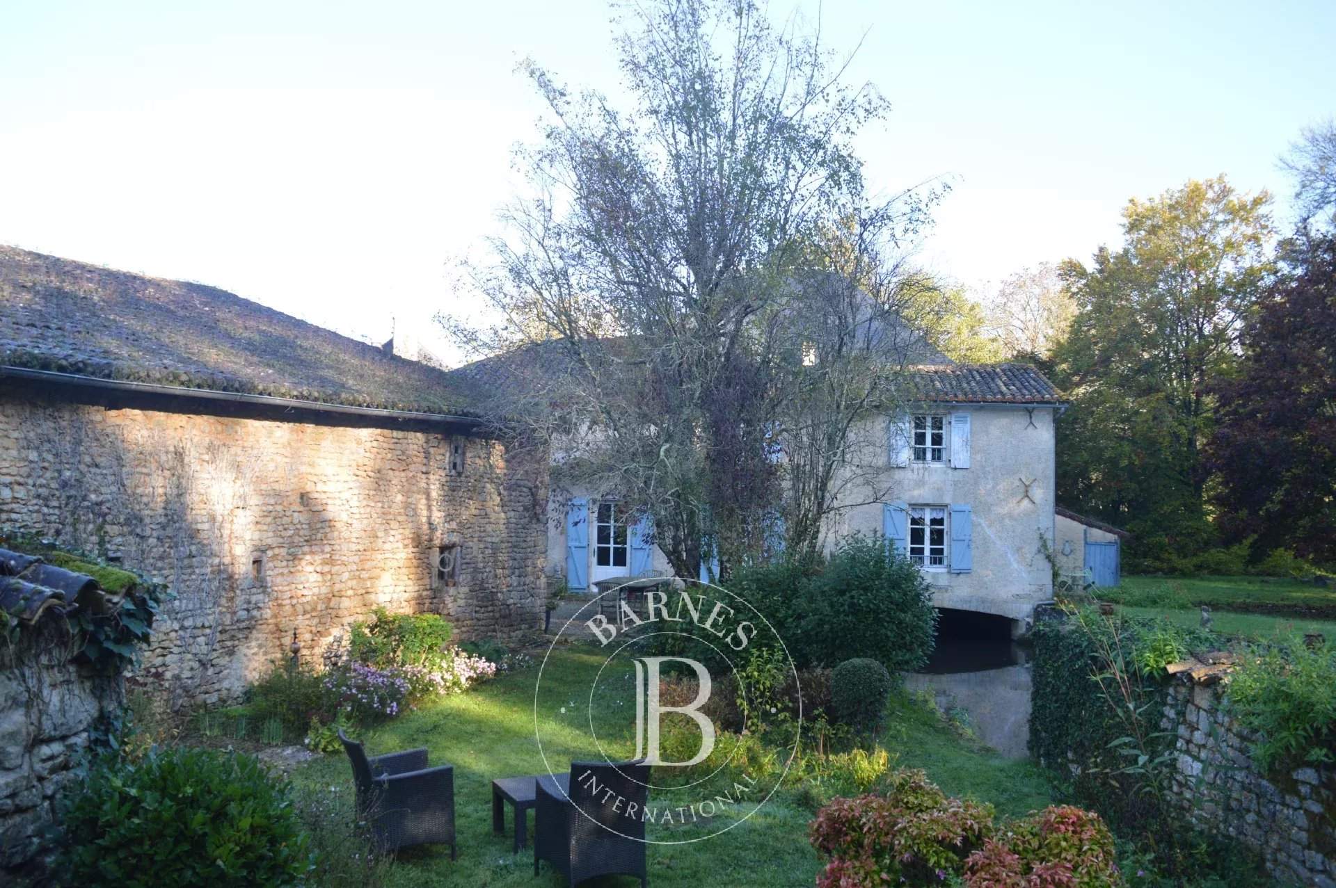 Poitiers  - House 5 Bedrooms - picture 19