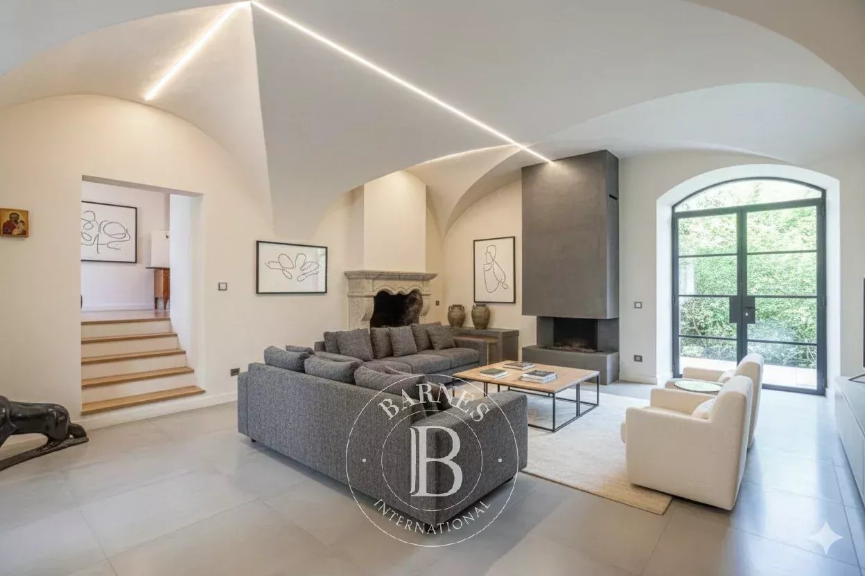 Voiron  - Propriété 7 Pièces 4 Chambres - picture 6