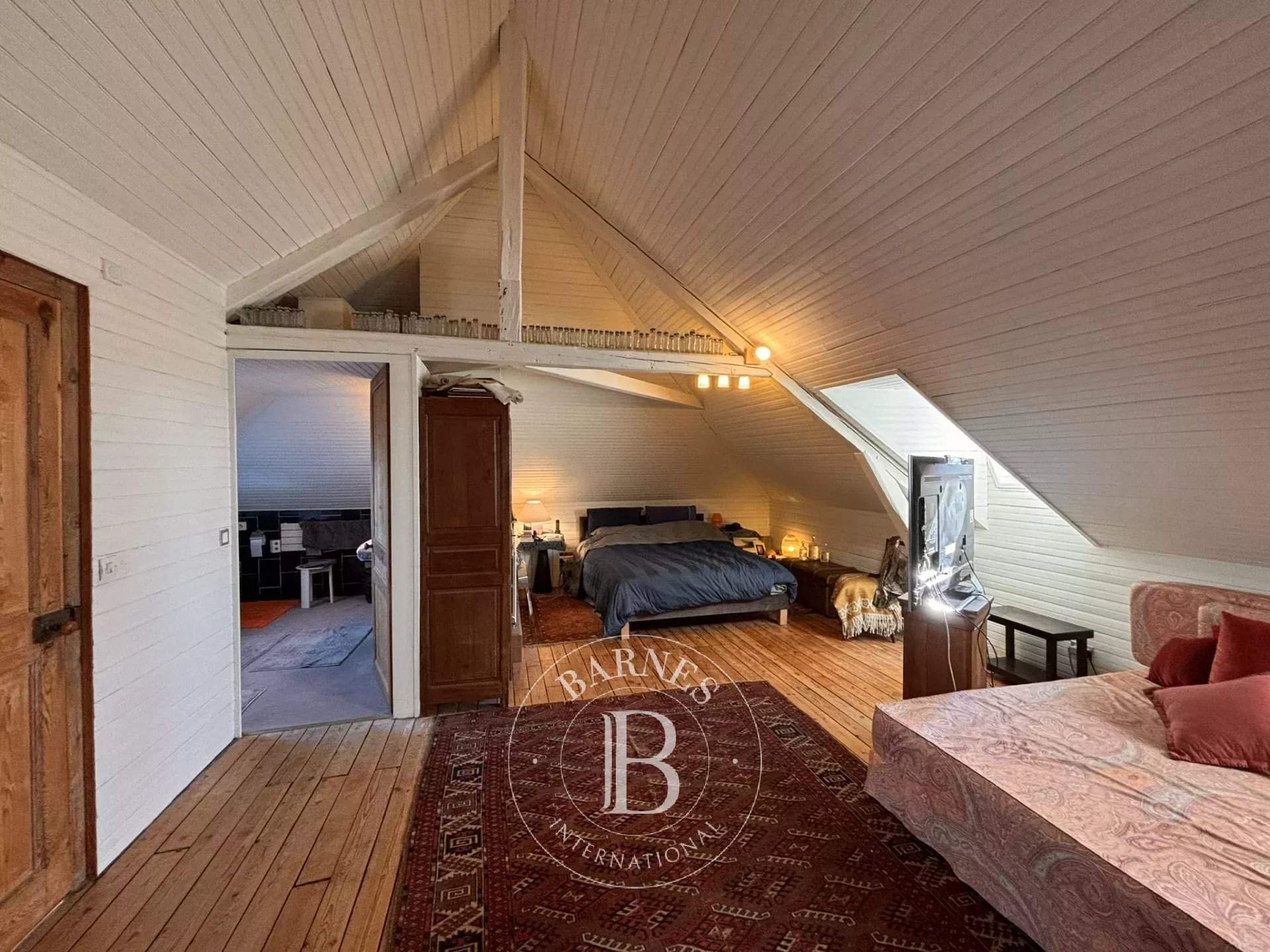 Saint-Julien-le-Faucon  - Maison 7 Pi&egrave;ces 4 Chambres - picture 17