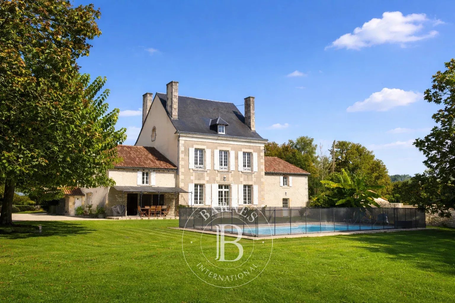 Poitiers  - Manoir 10 Pi&egrave;ces 6 Chambres - picture 4