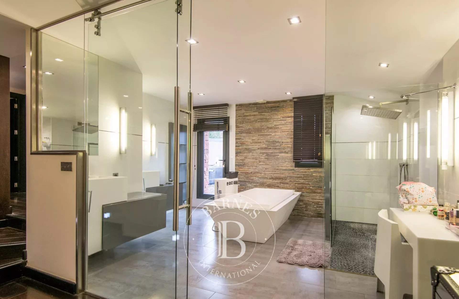 Saint-Affrique  - Villa 13 Pi&egrave;ces 6 Chambres - picture 8