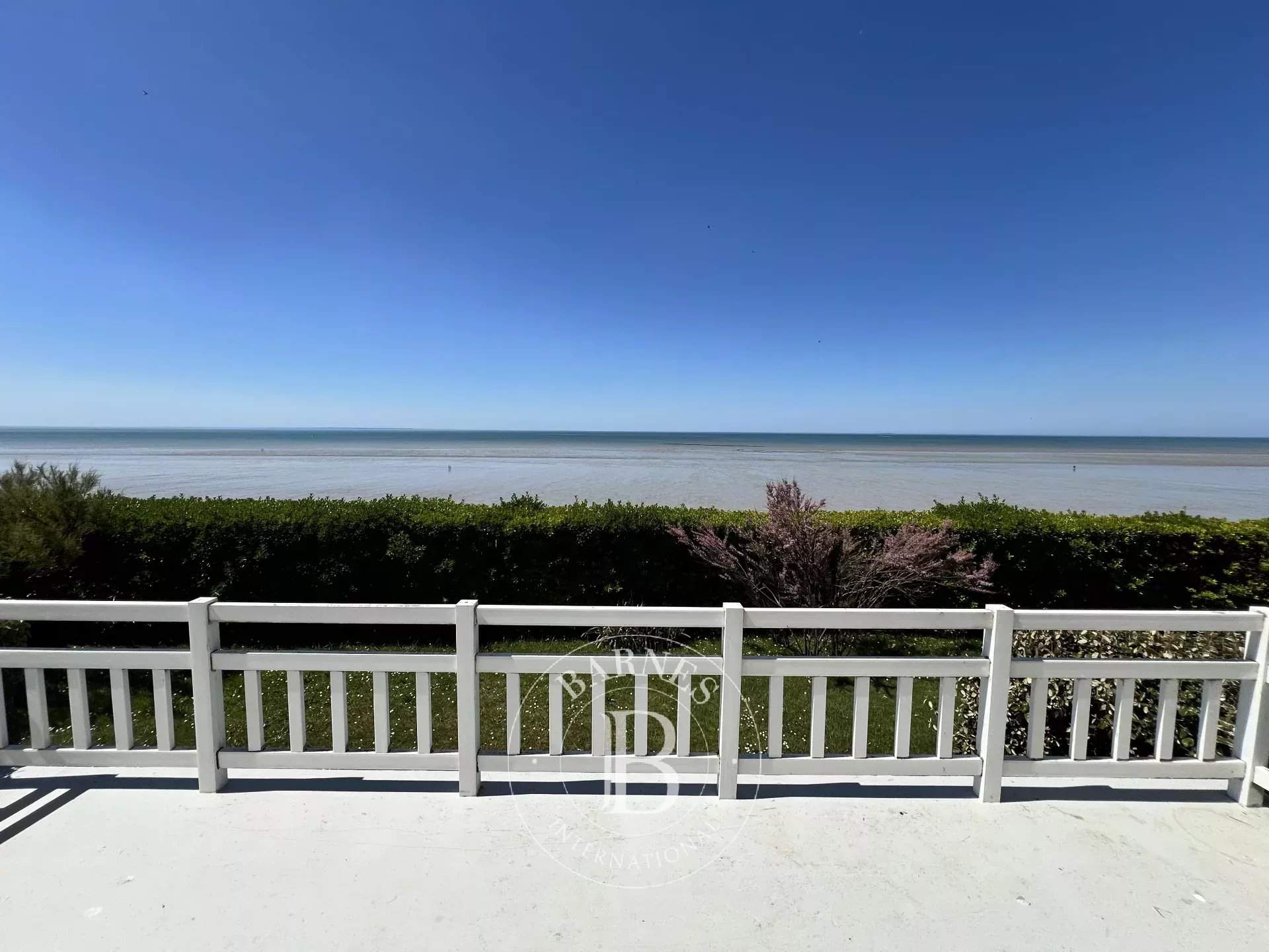 Jullouville  - Villa 6 Bedrooms - picture 12