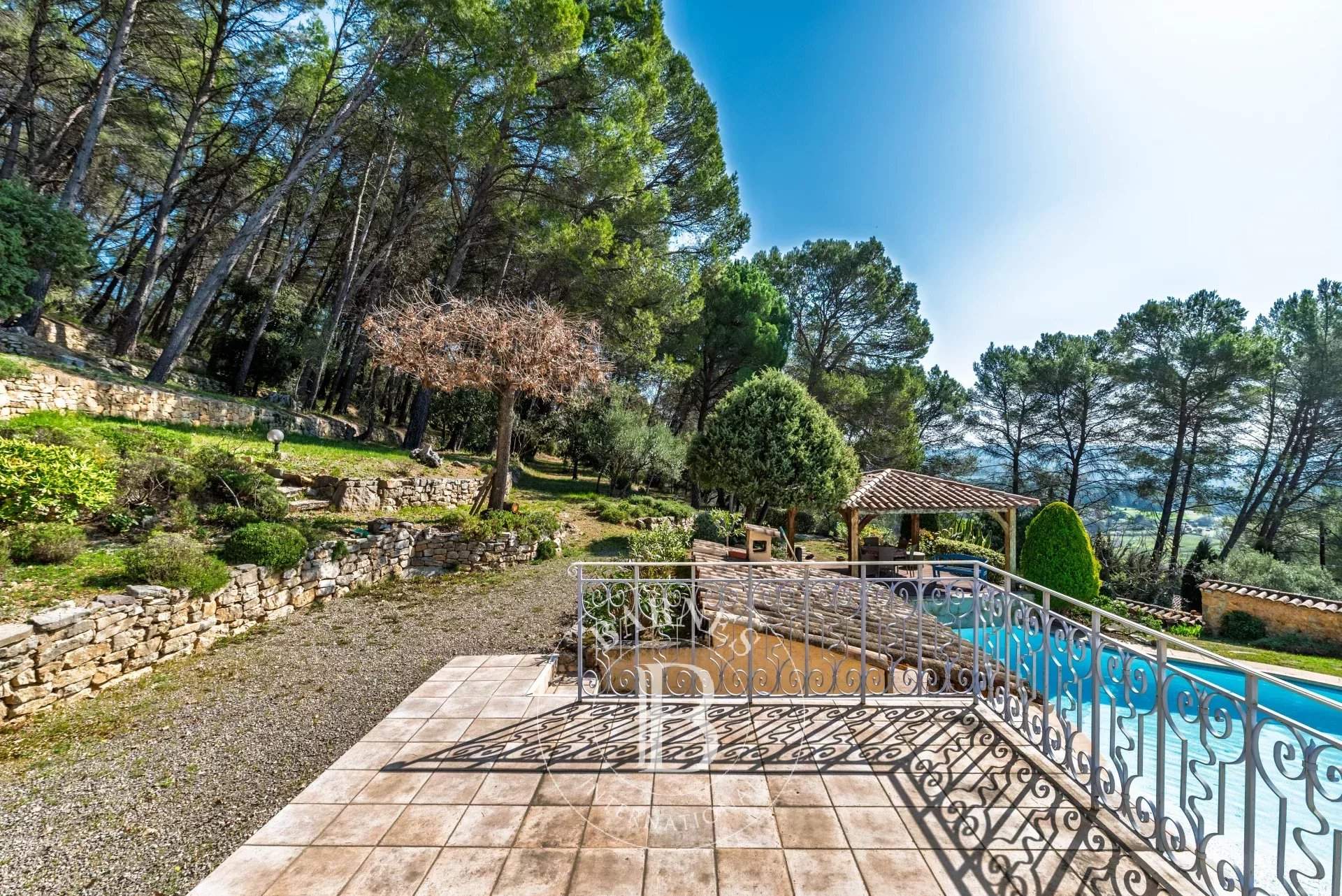 Lorgues  - Maison 8 Pi&egrave;ces 5 Chambres - picture 7