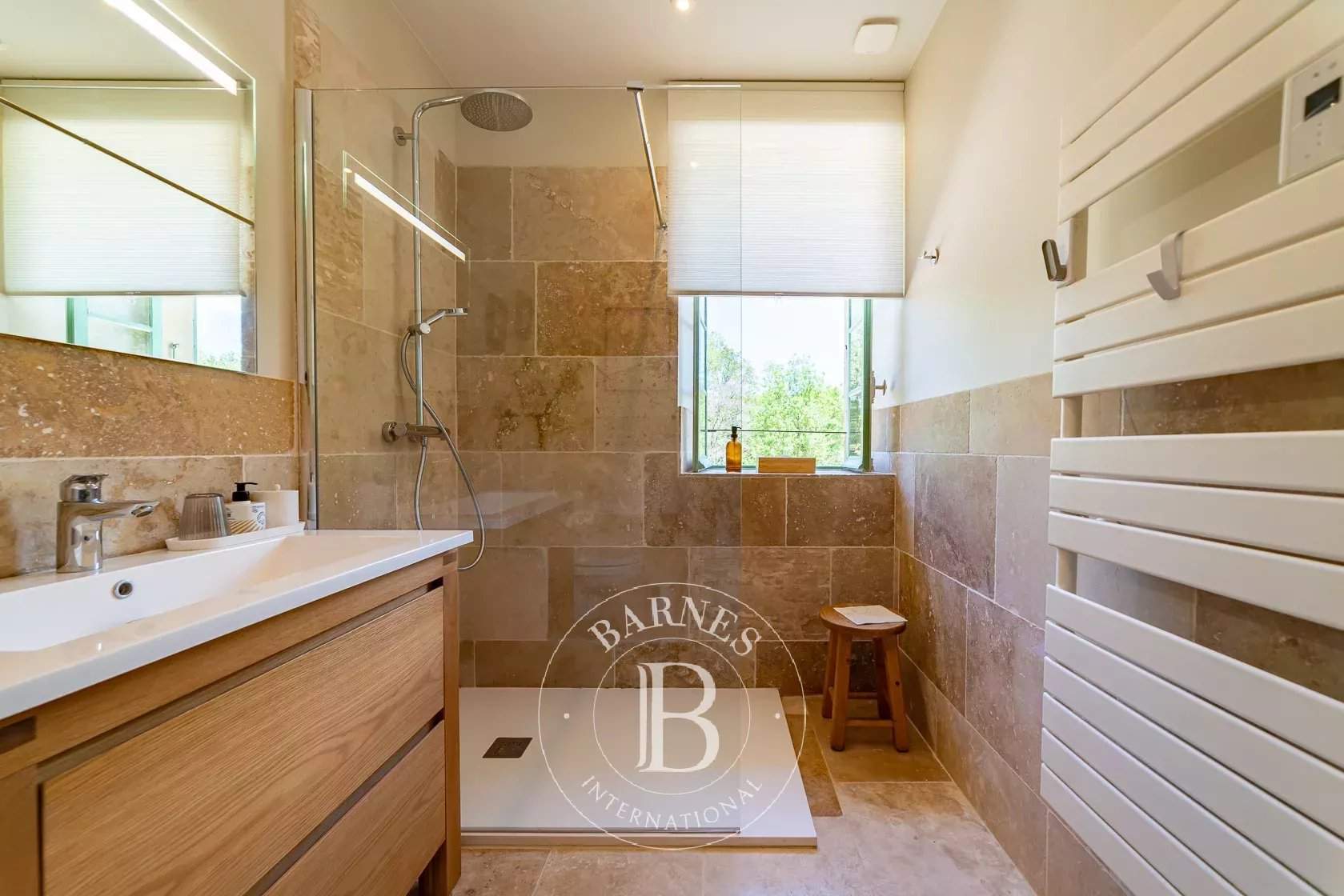 Grignan  - Property 8 Bedrooms - picture 18