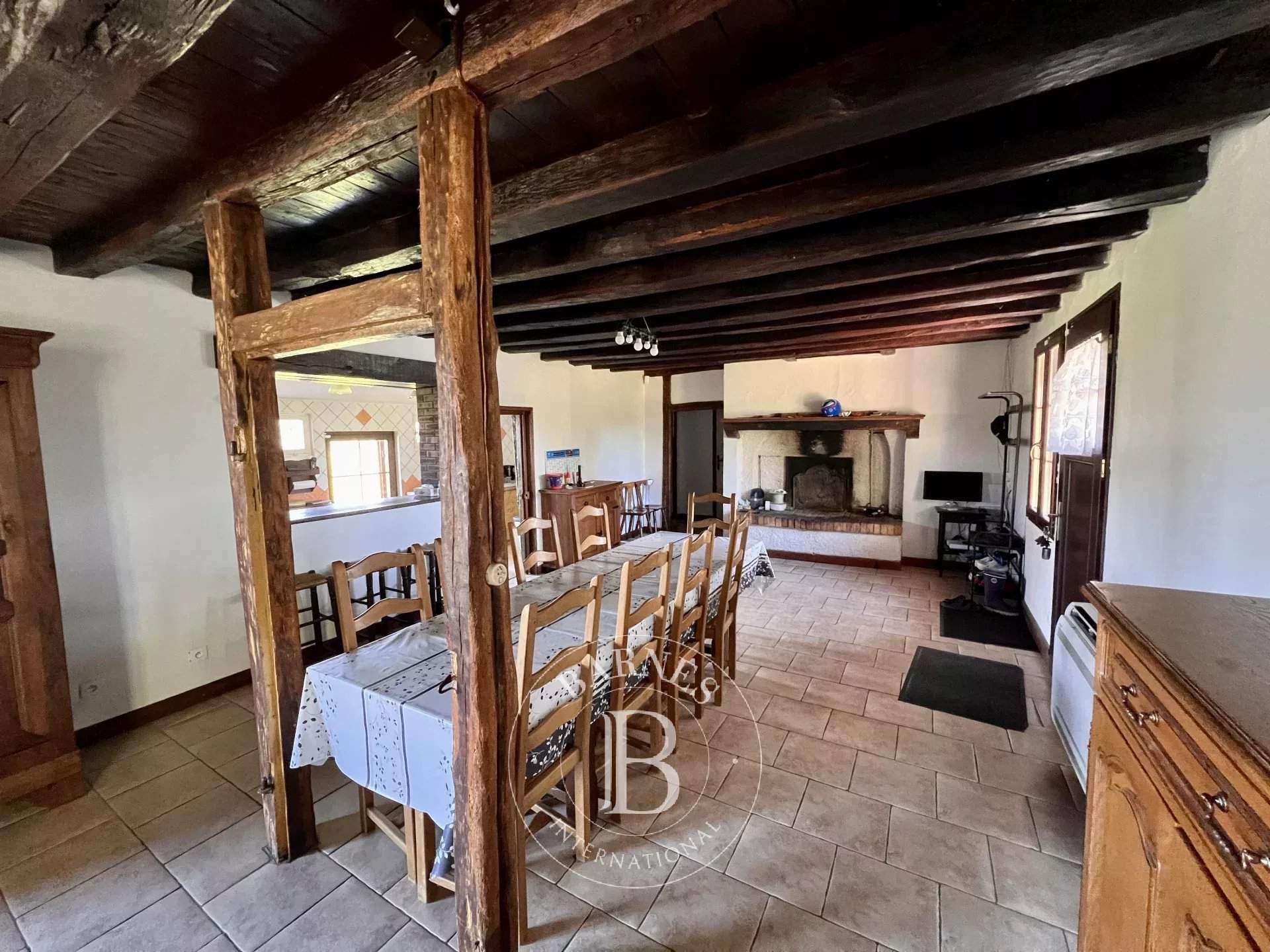 Beaune  - Property 4 Bedrooms - picture 8