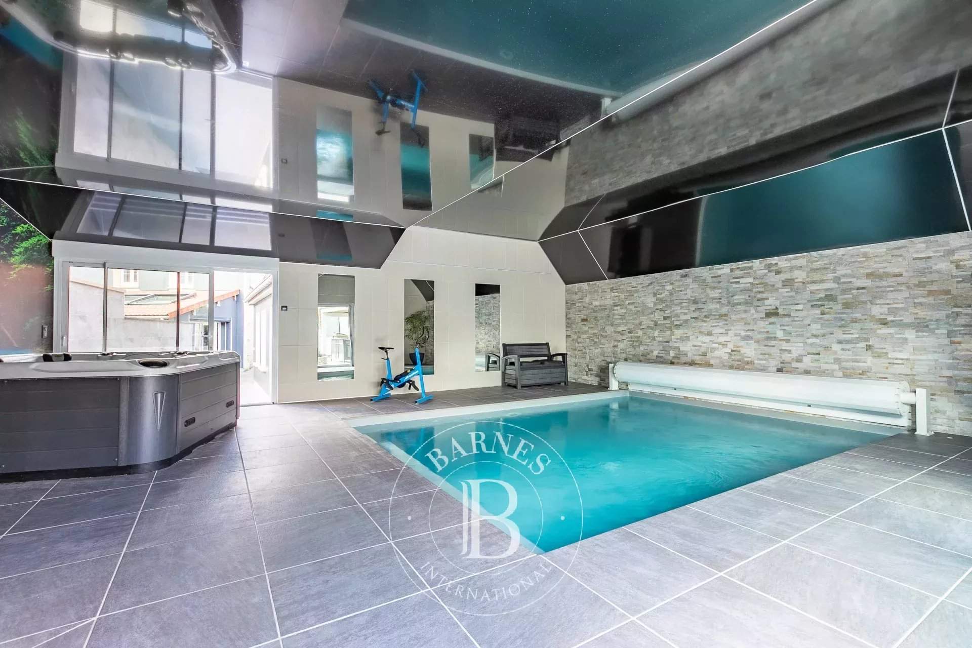 Monchy-Humières  - Maison 8 Pi&egrave;ces 5 Chambres - picture 3