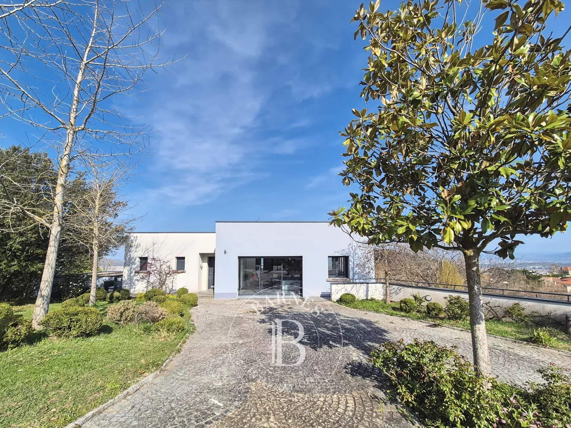 Royat  - Maison 9 Pi&egrave;ces 5 Chambres - picture 4