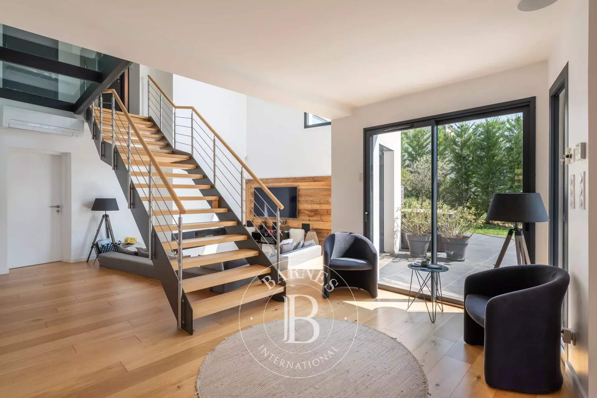 Coublevie  - Maison 7 Pièces 5 Chambres - picture 7