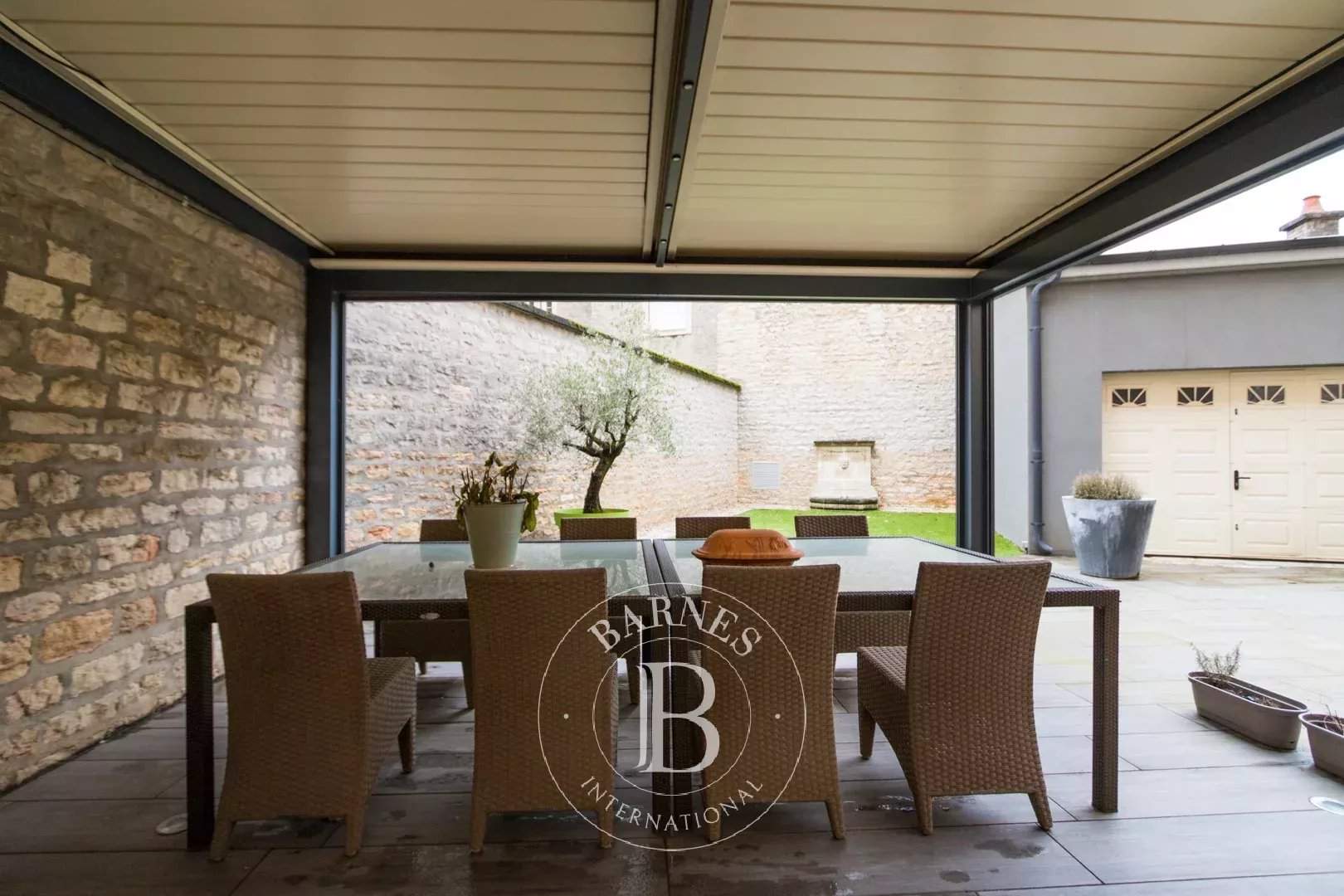 Dijon  - Hôtel particulier 11 Pi&egrave;ces 5 Chambres - picture 12