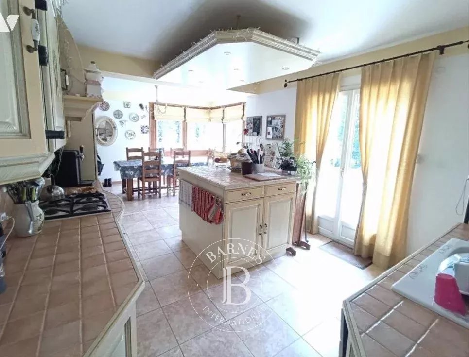 Beauvais  - Maison 10 Pi&egrave;ces 5 Chambres - picture 16