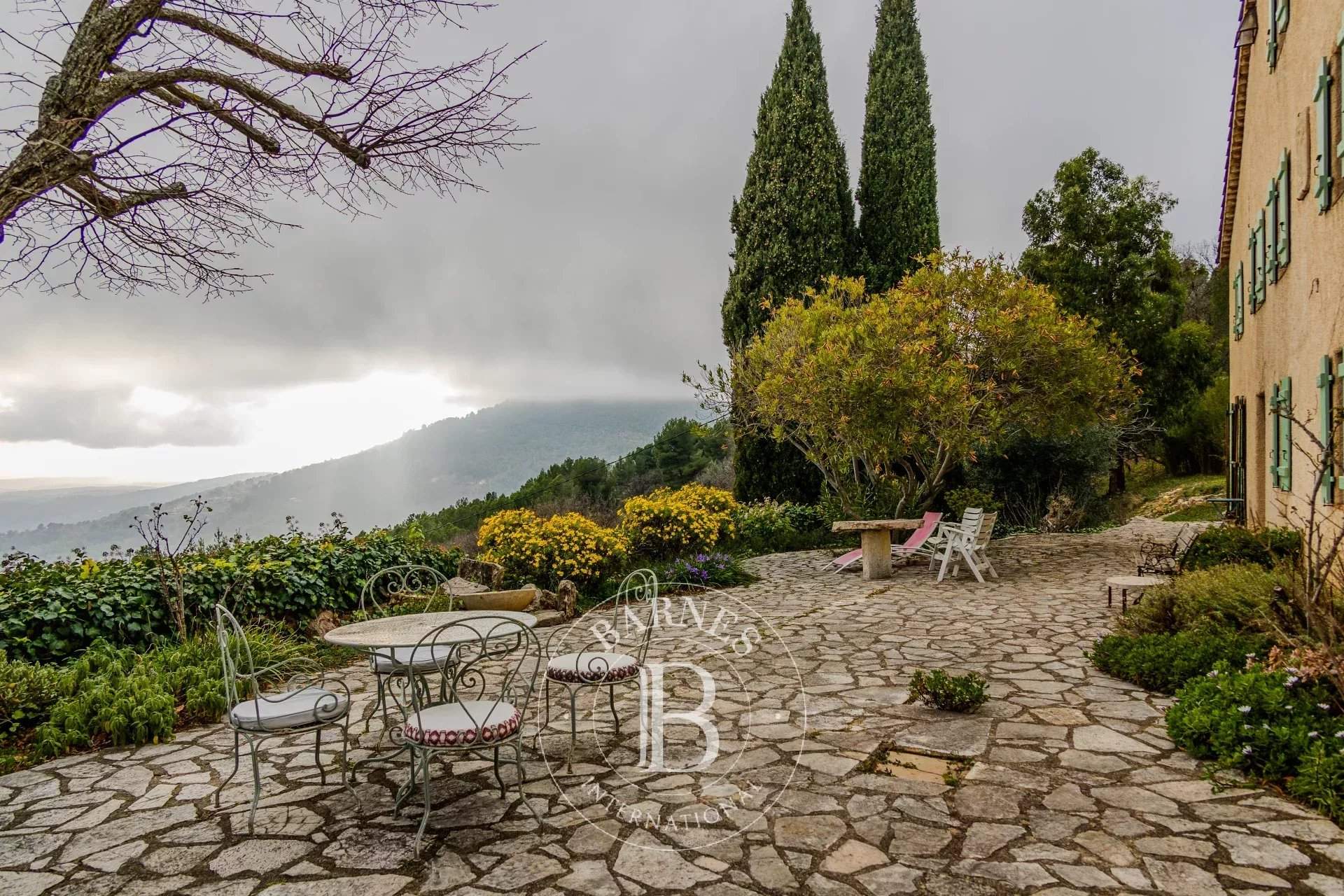 Seillans  - Property 11 Bedrooms - picture 6