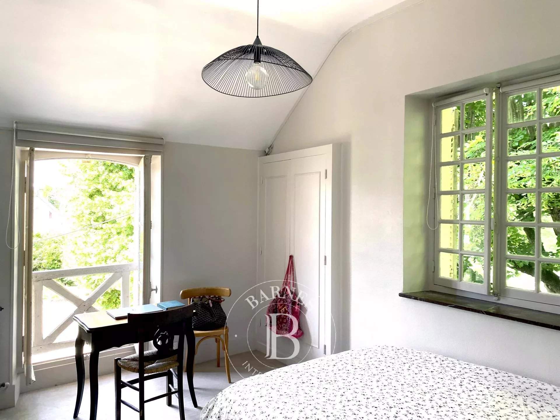 Fontainebleau  - Property 10 Bedrooms - picture 20