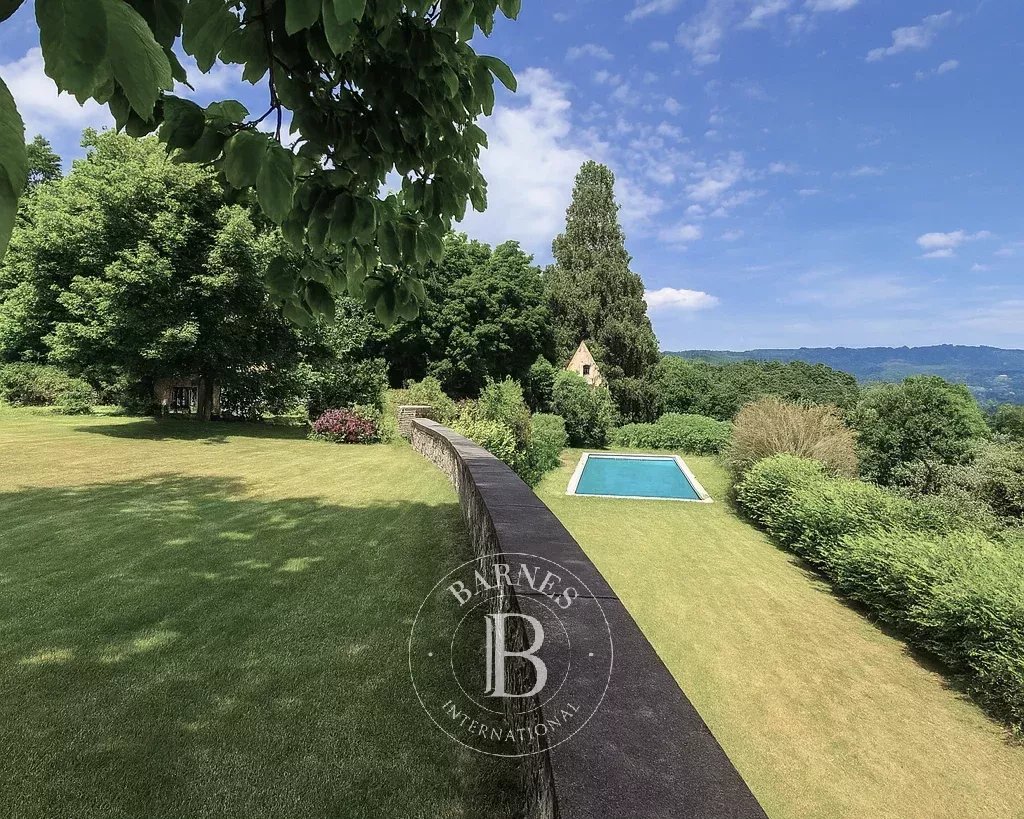 Néronde-sur-Dore  - Propriété 14 Pi&egrave;ces 9 Chambres - picture 3