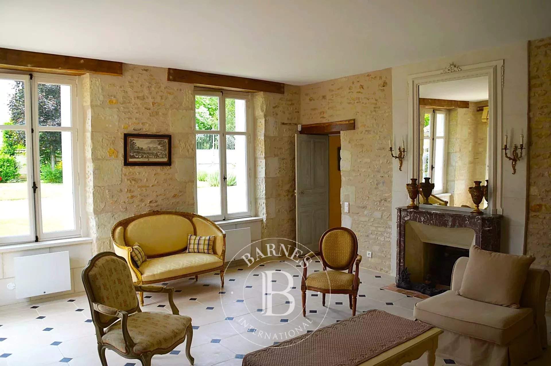 Loudun  - Maison de village 10 Pi&egrave;ces 5 Chambres - picture 11