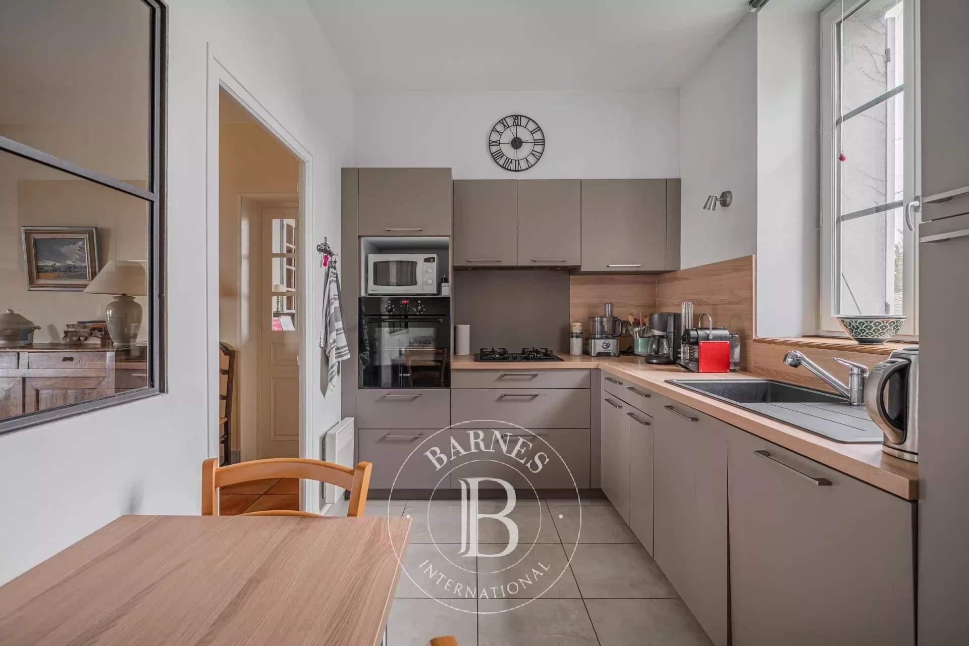 Maubec  - Finca 18 Cuartos 10 Habitaciones - picture 8