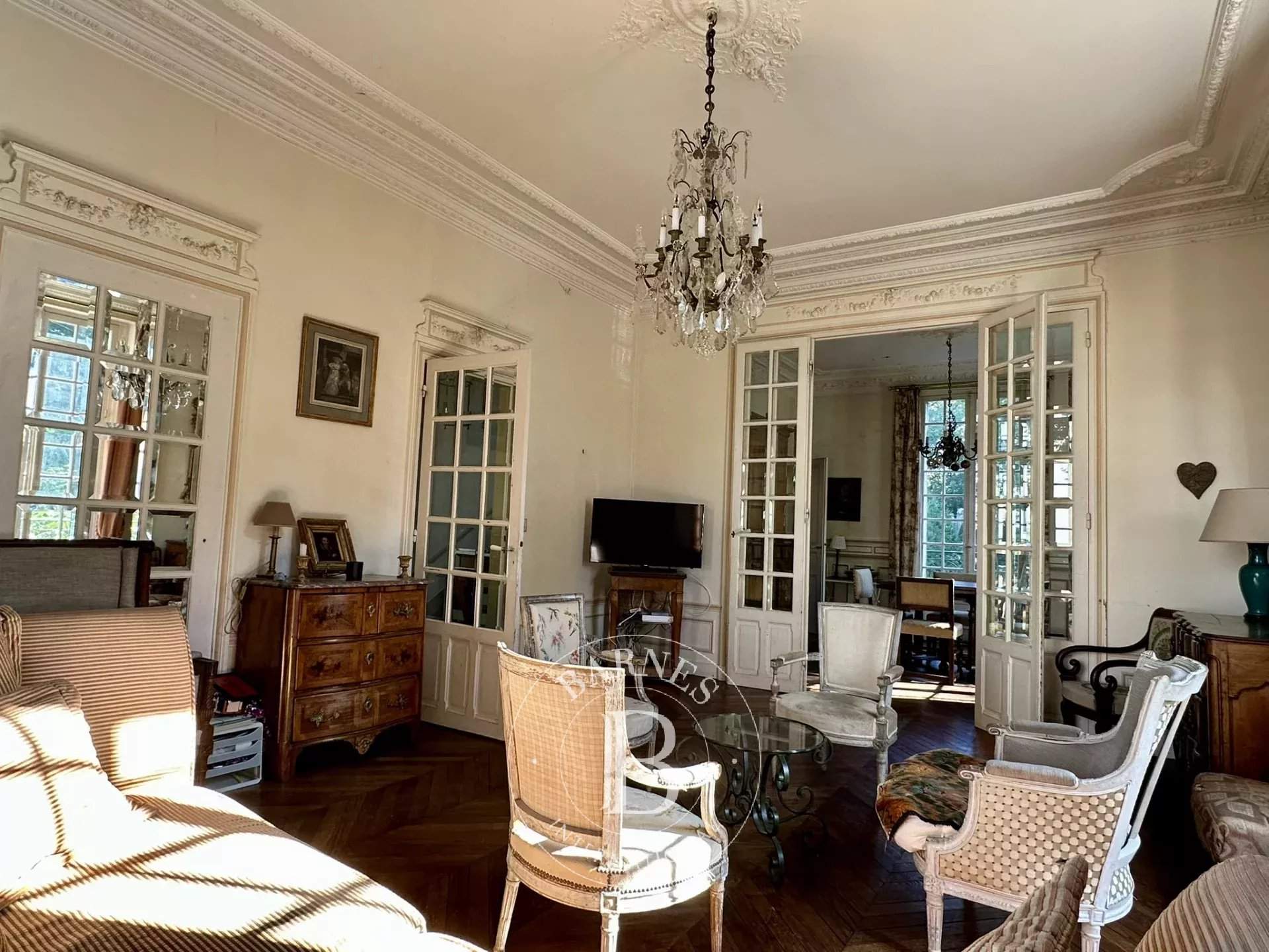 Arpajon  - Maison 9 Pi&egrave;ces 6 Chambres - picture 6