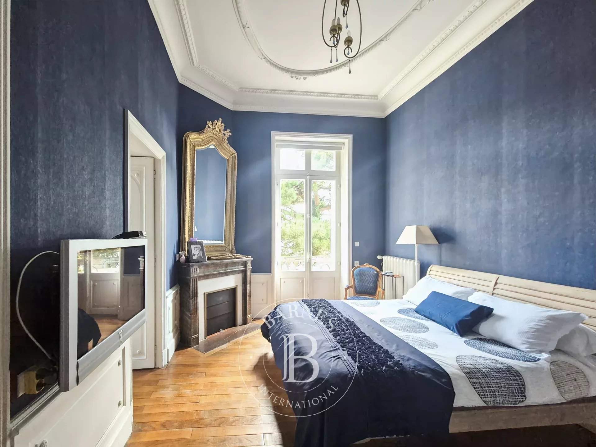 Châtel-Guyon  - Property 10 Bedrooms - picture 11