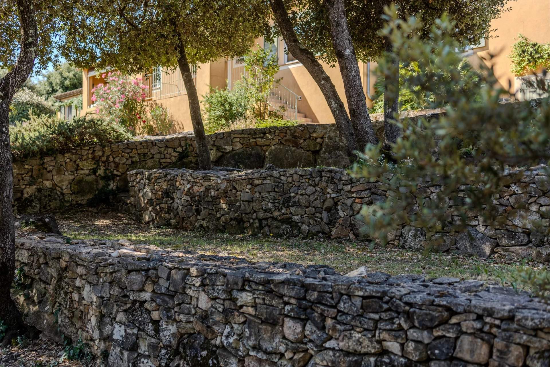 Lorgues  - Villa 7 Pi&egrave;ces 5 Chambres - picture 7