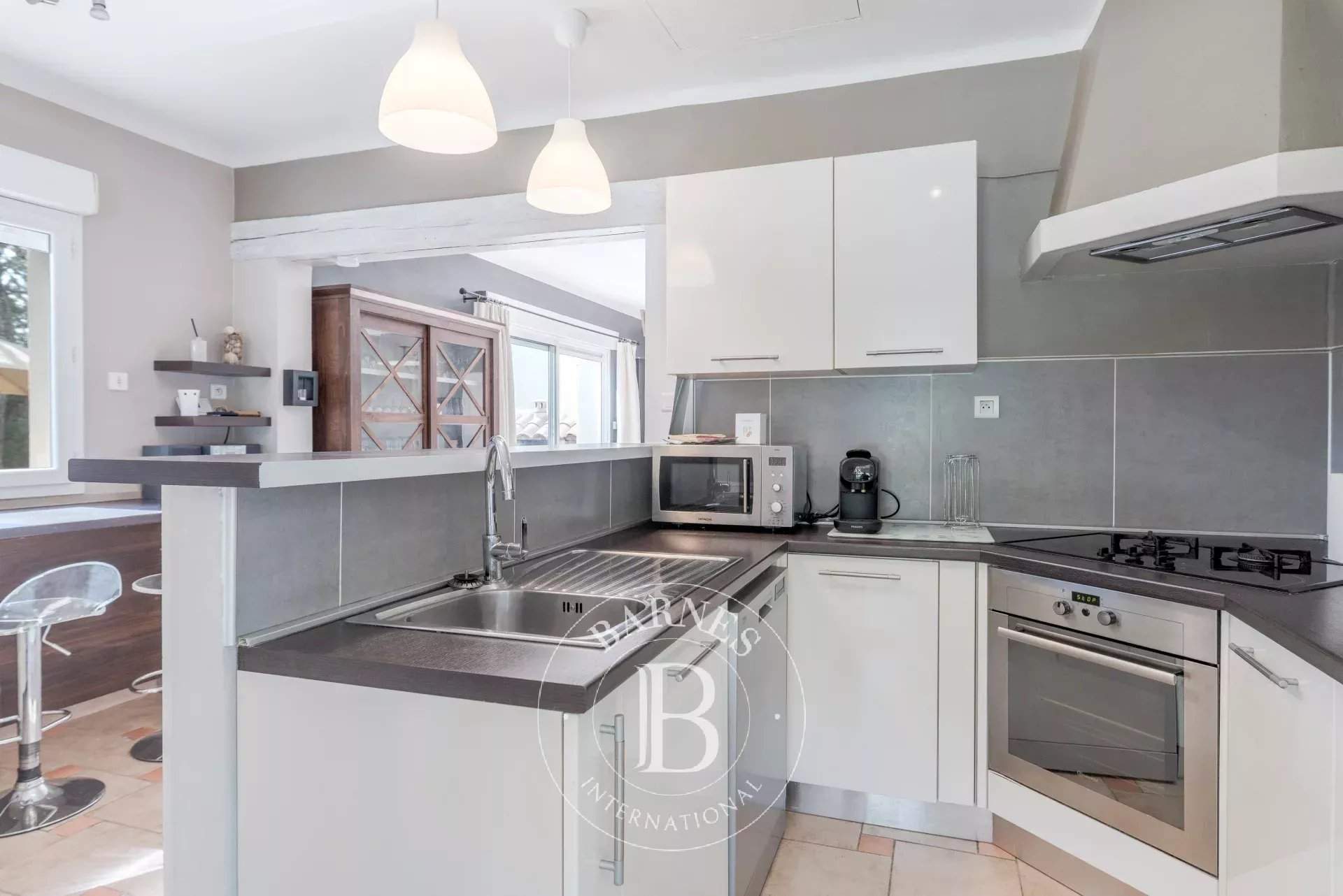 Bagnols-en-Forêt  - Maison d'hôtes 12 Pi&egrave;ces 7 Chambres - picture 8